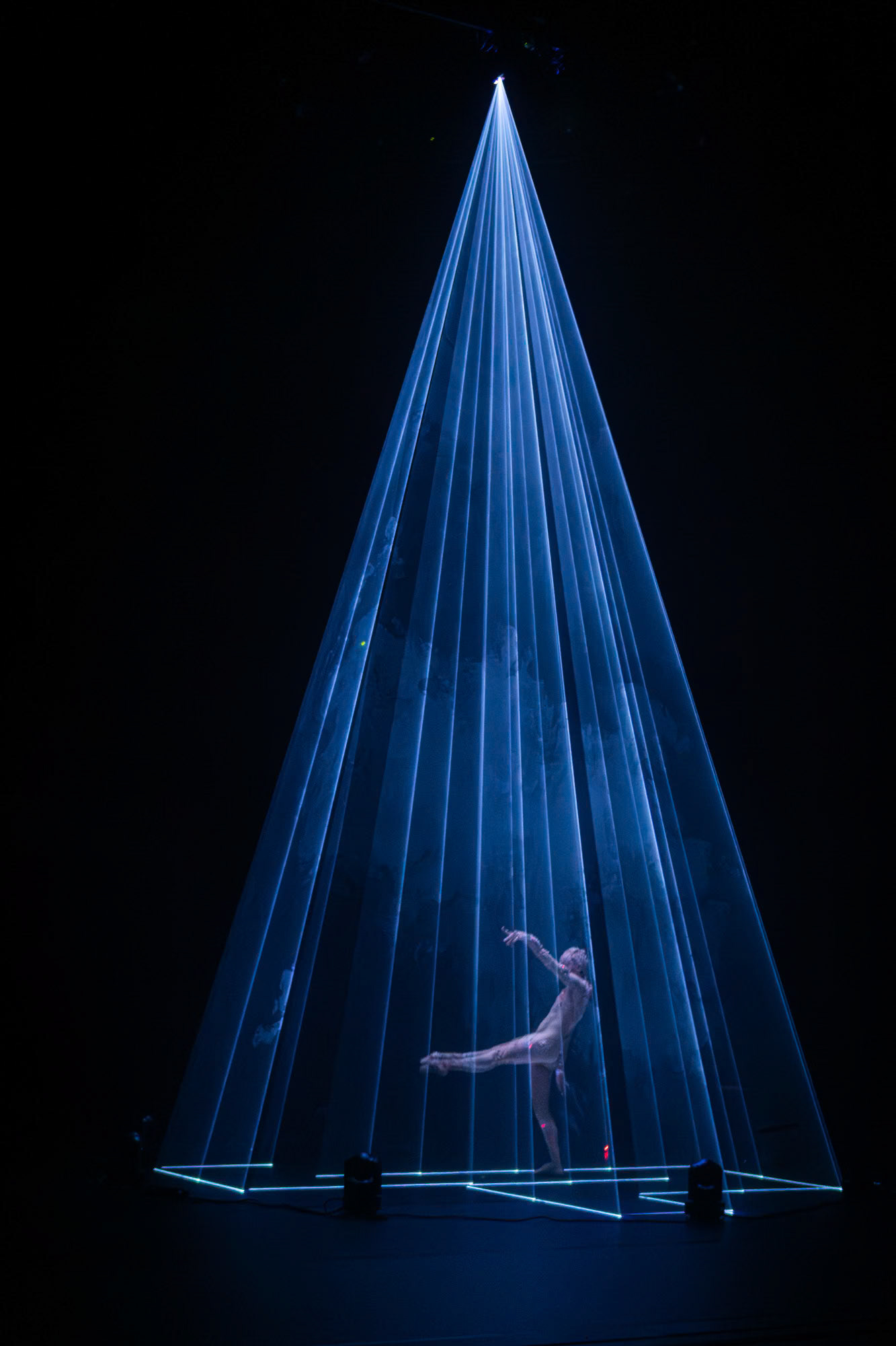 Cía Stokos. Iluminación XLR Studio