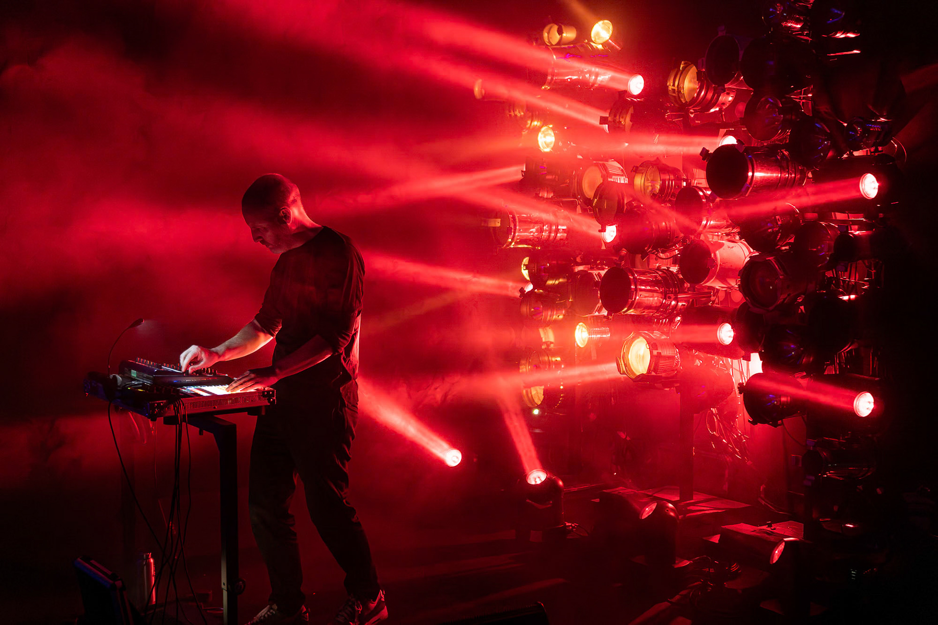 Olivier Arson aka Territoire. Iluminación XLR Studio