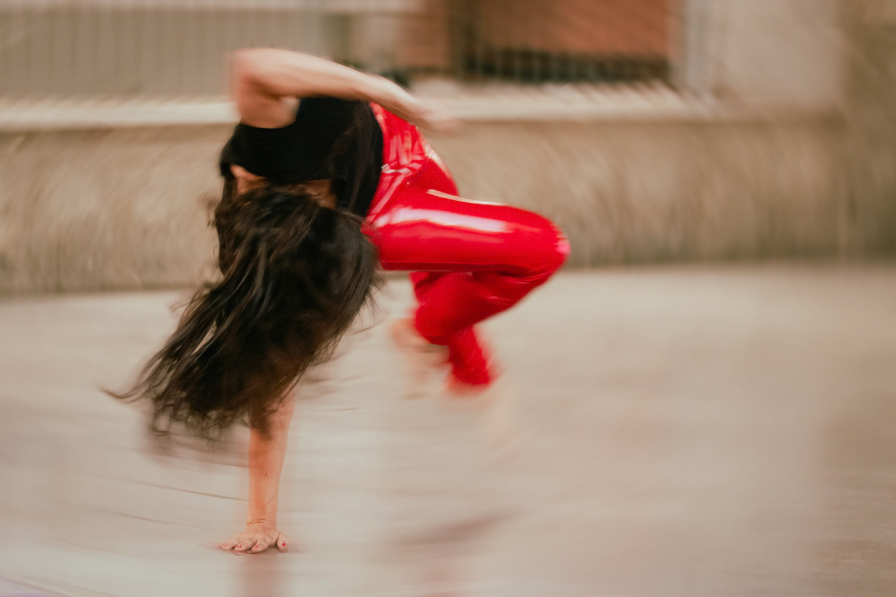 Stage Diving - Ana Cotore