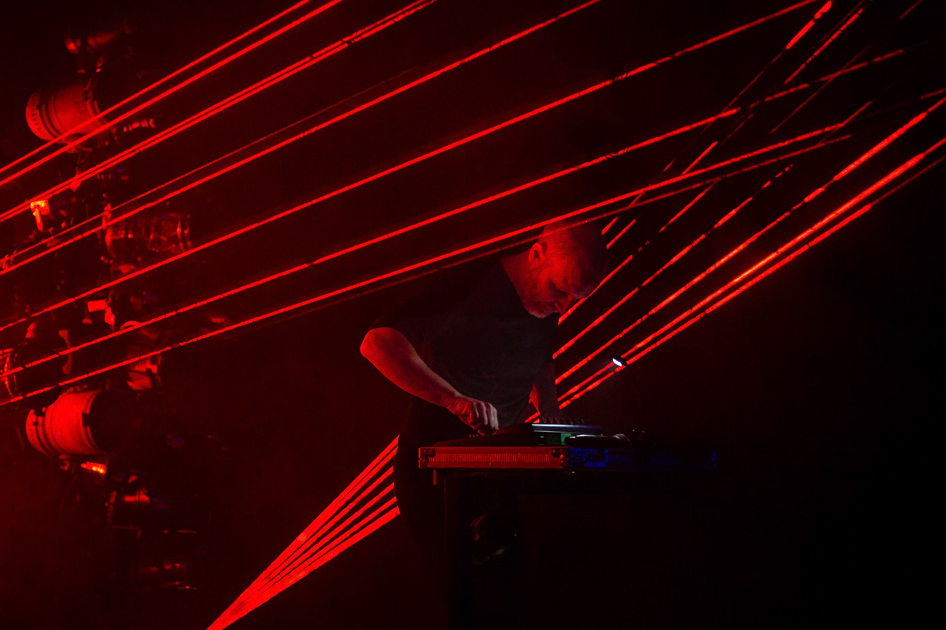 Olivier Arson aka Territoire. Iluminación XLR Studio