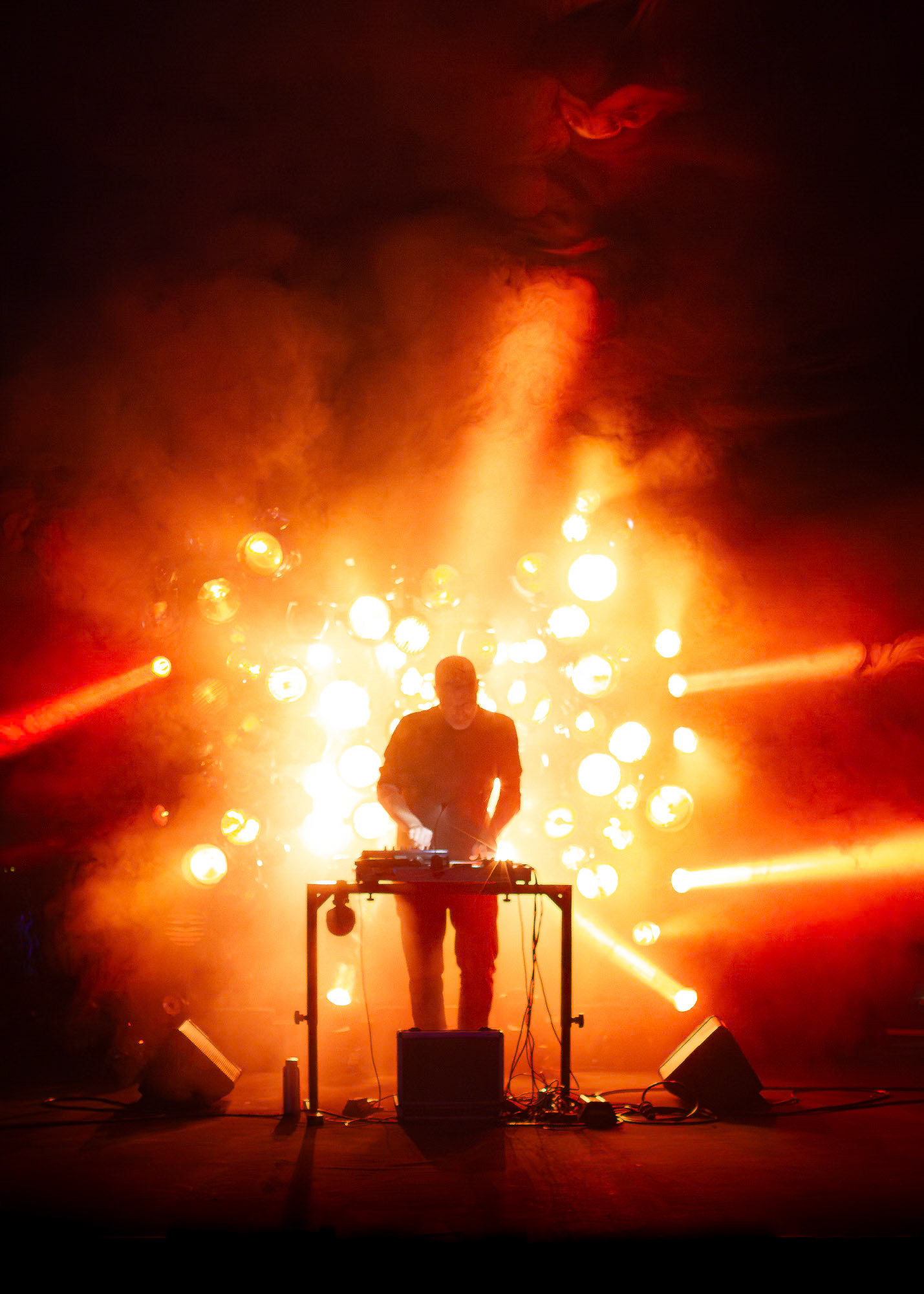 Olivier Arson aka Territoire. Iluminación XLR Studio