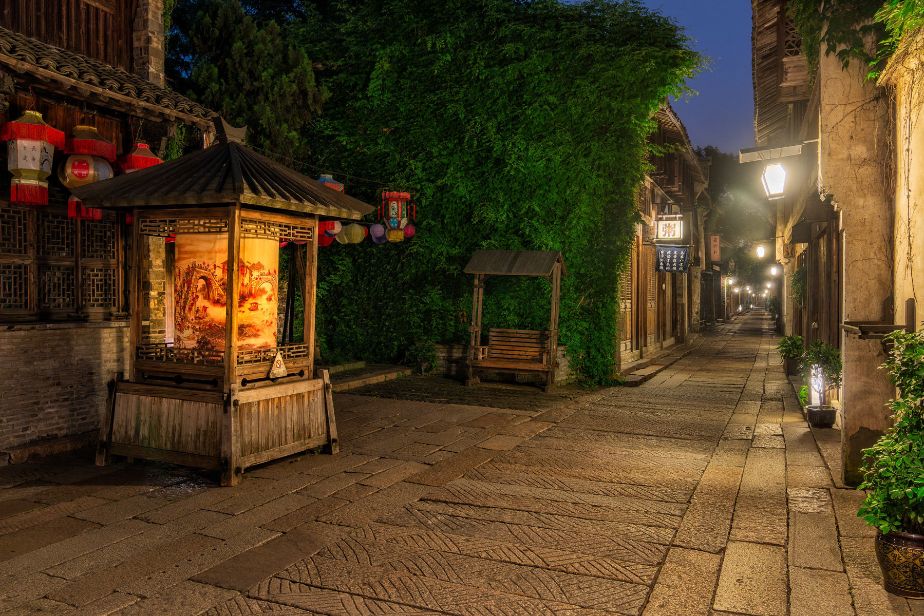 Wuzhen by Lamplight