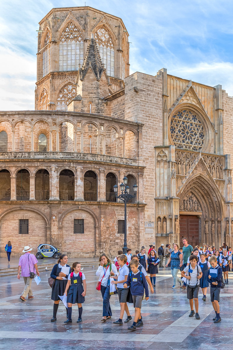 School Trip Crossing the Plaza de la Virgen -Valencia