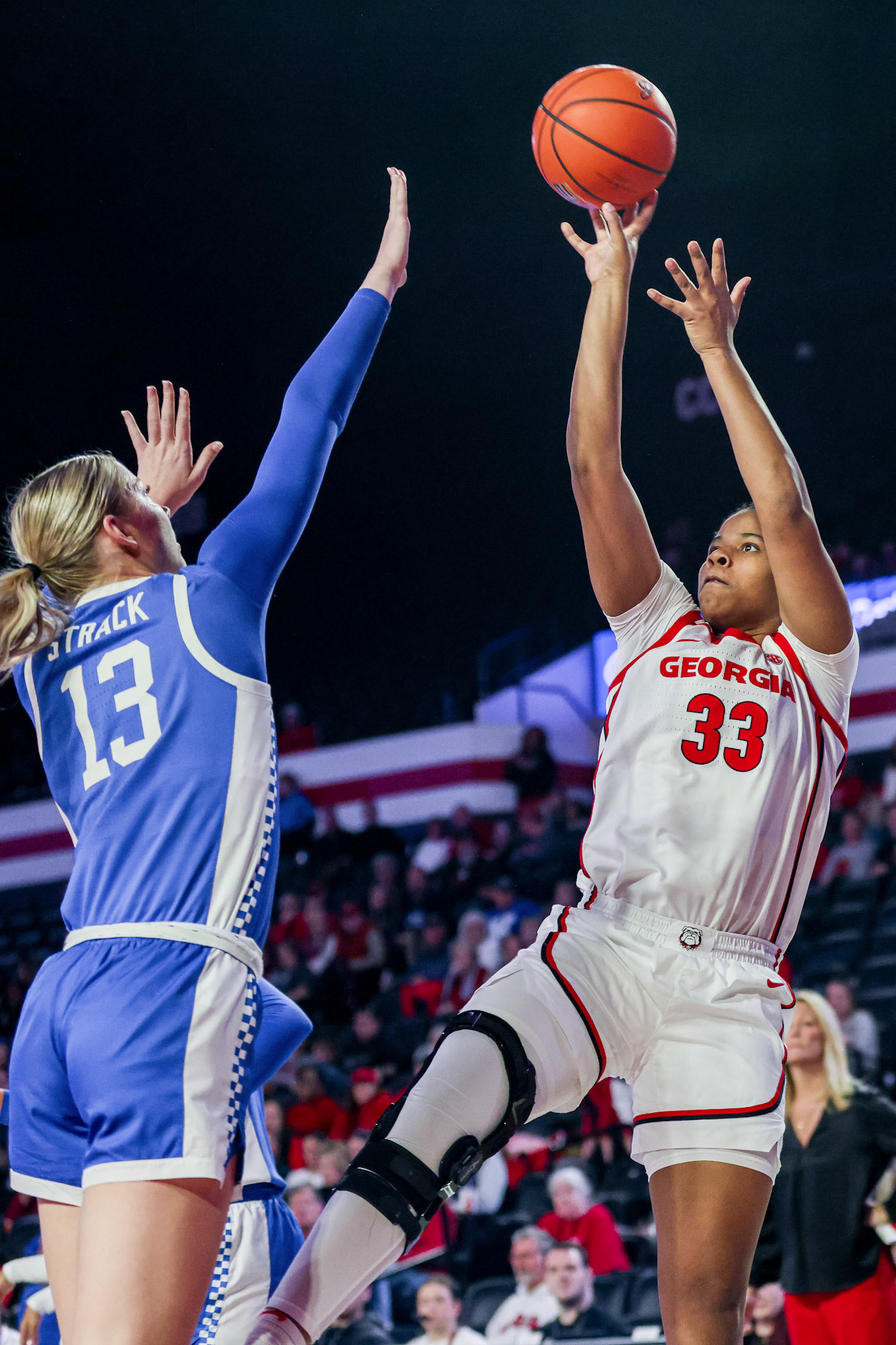 Georgia forward Mia Woolfolk (33) during Georgia’s game against Kentucky at Stegeman Coliseum in Athens, Ga., on Sunday, Jan. 19, 2025. (Blake Caviness/UGAAA)