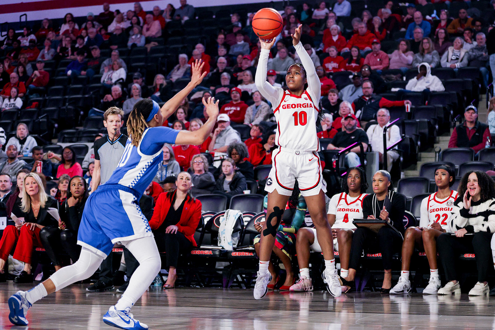 Georgia guard De'Mauri Flournoy (10) during Georgia’s game against Kentucky at Stegeman Coliseum in Athens, Ga., on Sunday, Jan. 19, 2025. (Blake Caviness/UGAAA)