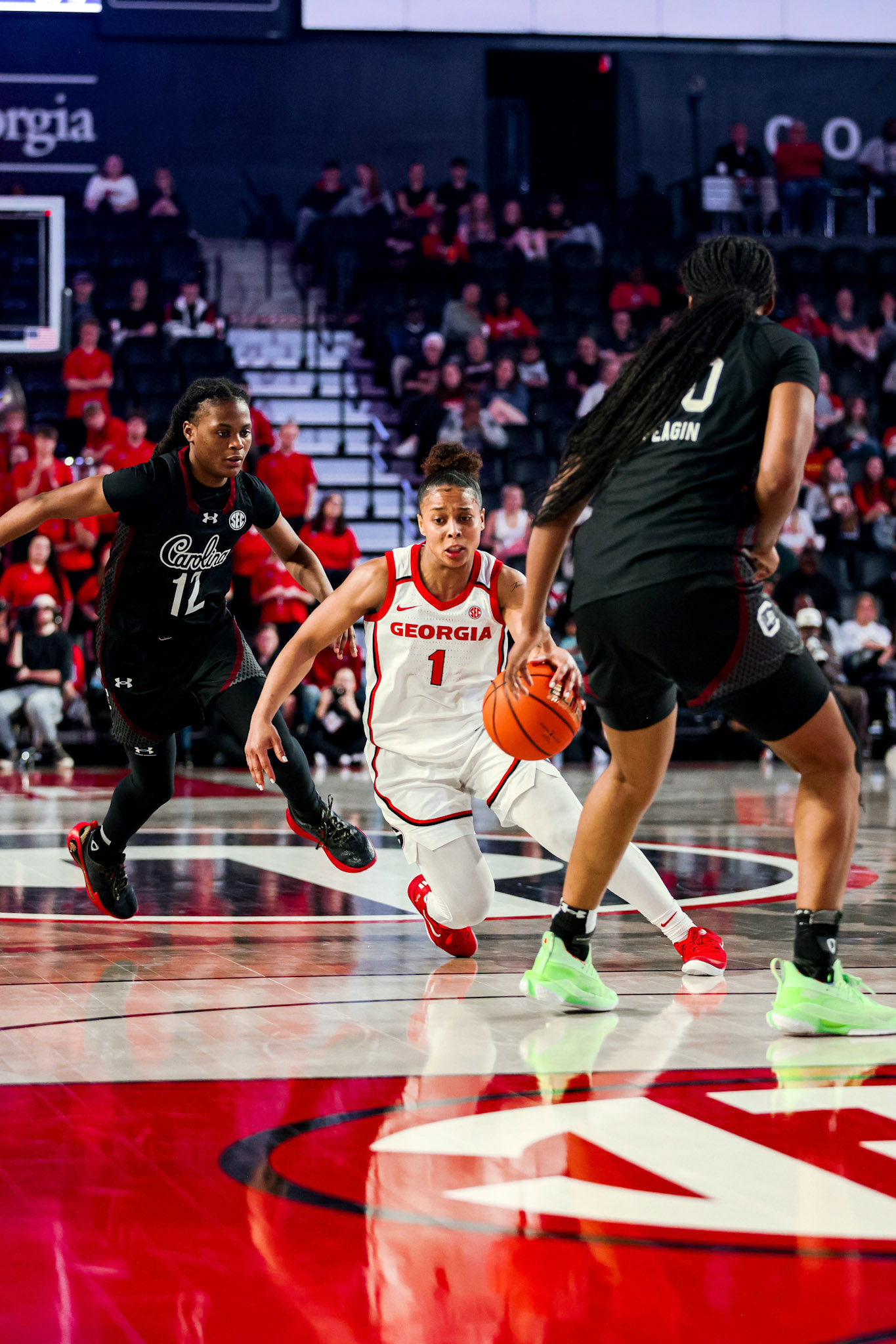 Georgia guard Asia Avinger (1) during Georgia’s game against South Carolina at Stegeman Coliseum in Athens, Ga., on Thursday, Feb. 6, 2025. (Blake Caviness/UGAAA)
