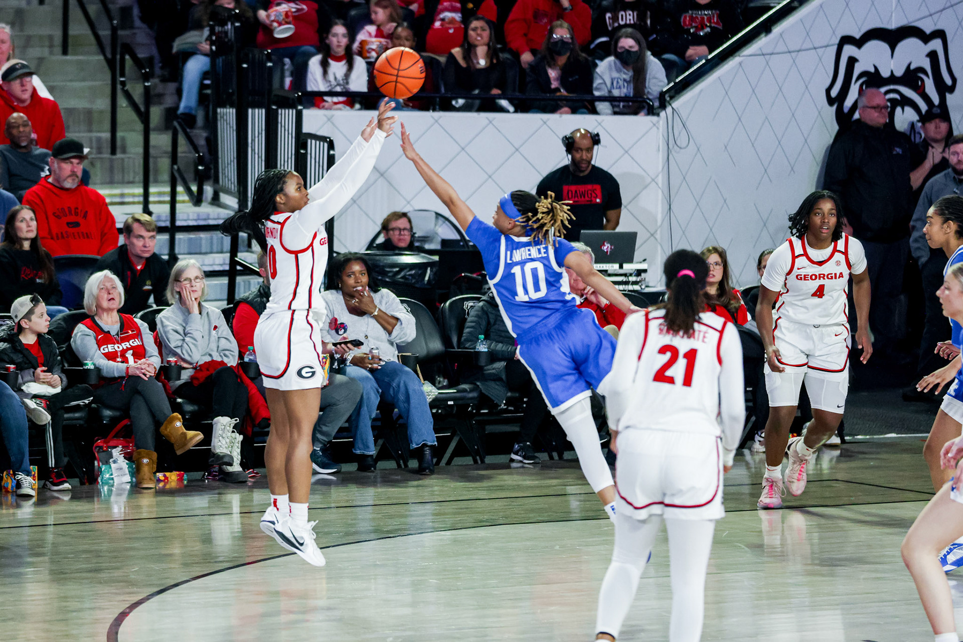 Georgia guard De'Mauri Flournoy (10) during Georgia’s game against Kentucky at Stegeman Coliseum in Athens, Ga., on Sunday, Jan. 19, 2025. (Blake Caviness/UGAAA)