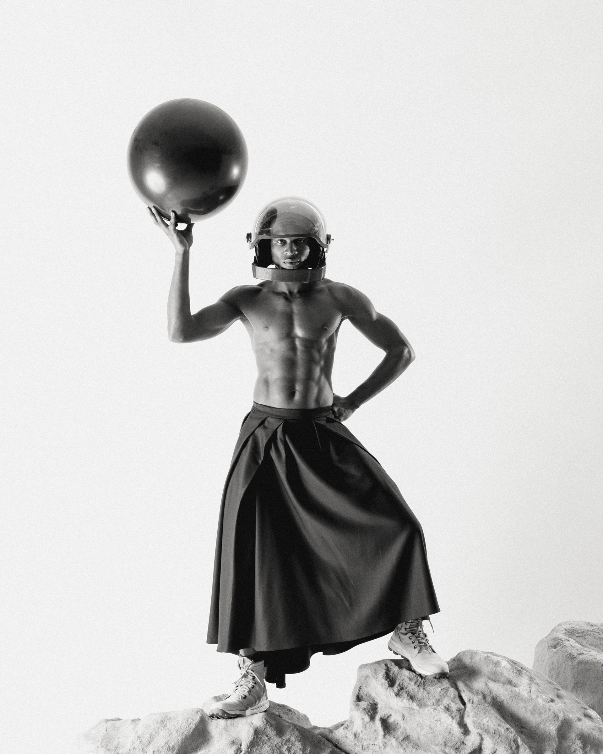 Weight of Expectation / Editorial / 2023