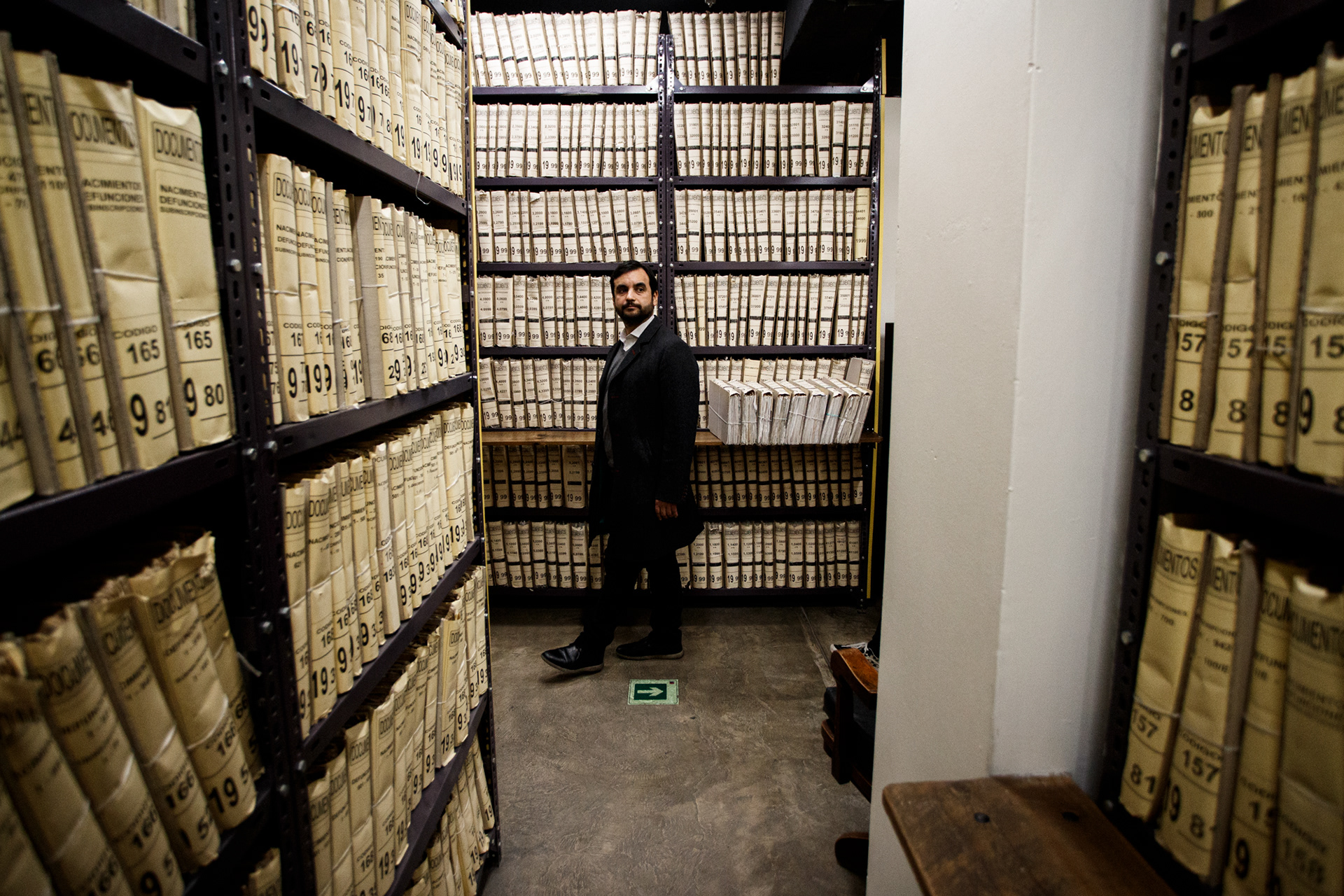 25 de mayo 2024 / SANTIAGO Jaime Gajardo, subsecretario de justicia, visita el archivo histórico del Registro Civil durante el Día del Patrimonio.
