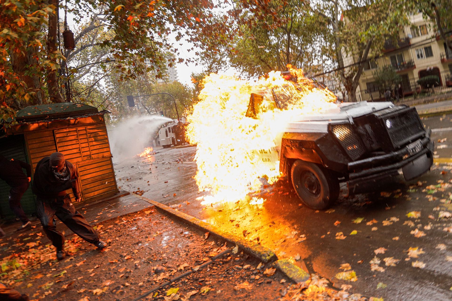 27 de abril 2022 / SANTIAGO Enfrentamientos entre manifestantes y Carabineros durante protestas el Ex-Pedagógico por el Día de Carabineros.