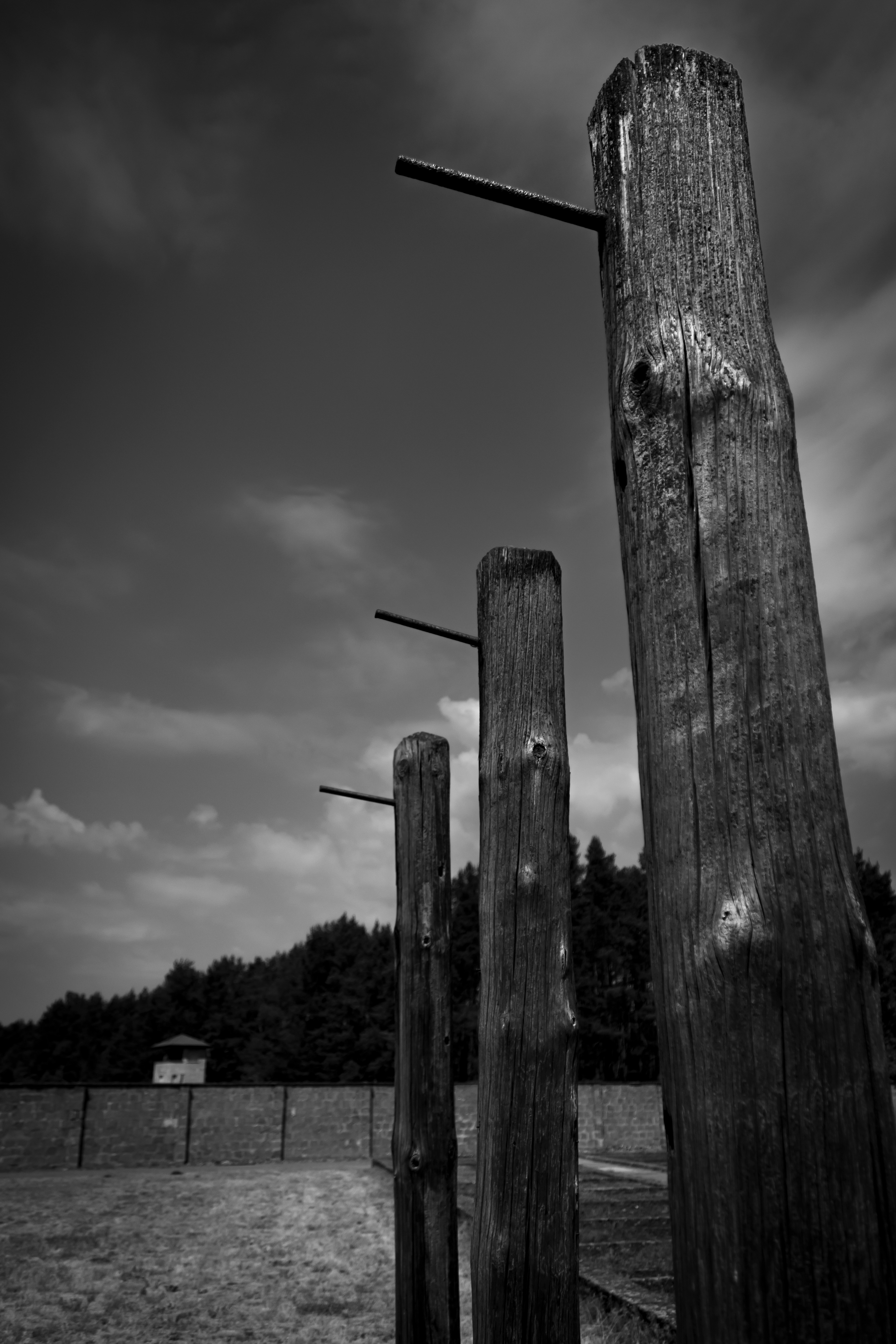 "Estacas". Campo de concentração de Sachsenhausen, Berlim, junho de 2023