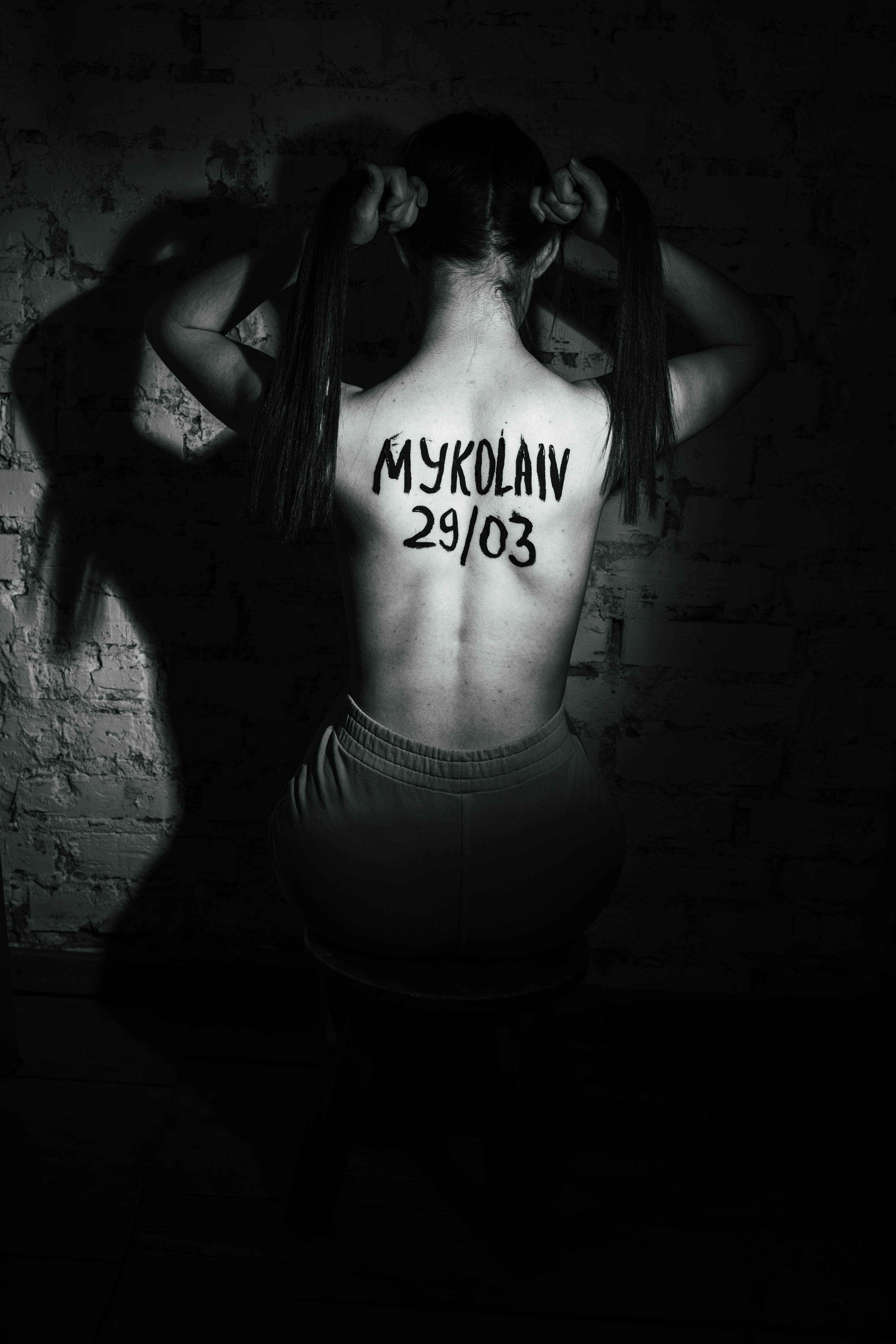 According to the State Emergency Service, around 8:45 an enemy missile hit the nine-story administrative building, completely destroying the central section from the 9th to the 1st floor. "Half of the building was destroyed, my office was hit. Most of people were miraculously saved. Eight civilians remain under debris, we hope to get them out. We are searching them. Up to 100 people managed to get out, we are still searching three more military men," - Vitaly Kim said.