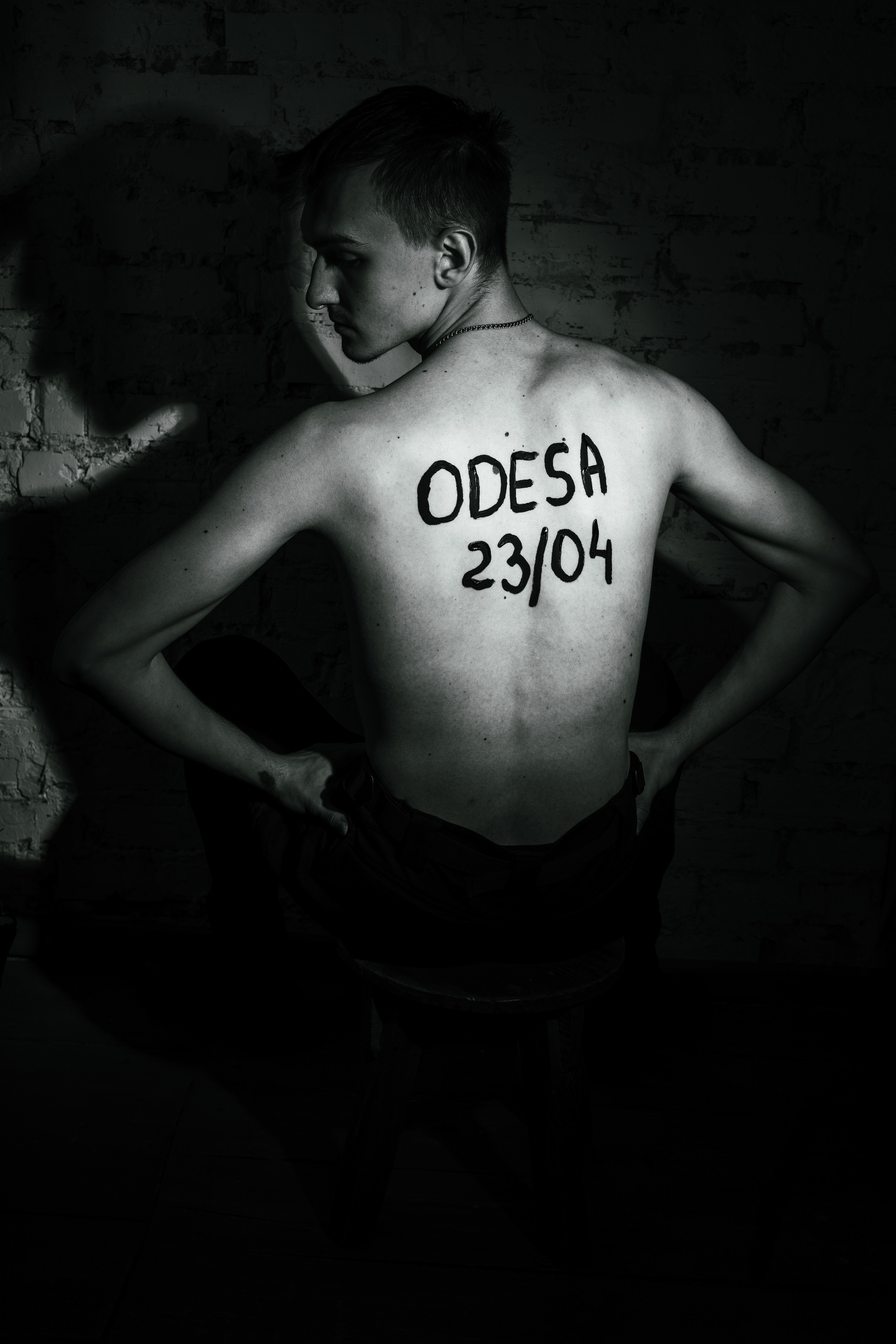 "Three generations of one family died at once - Lerochka, her mother and a three-month-old baby. Terrible grief" - Kateryna Valkova On April 23, the enemy fired seven missiles at Odesa, two of them were shot down, but as a result of that missile strike eight people were killed, including a three-month-old child. In addition, 18-20 people were injured, as the result of the enemy attack.