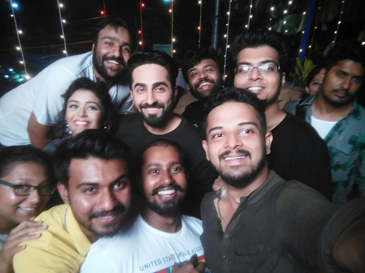 Wrap Picture with Ayushmann!