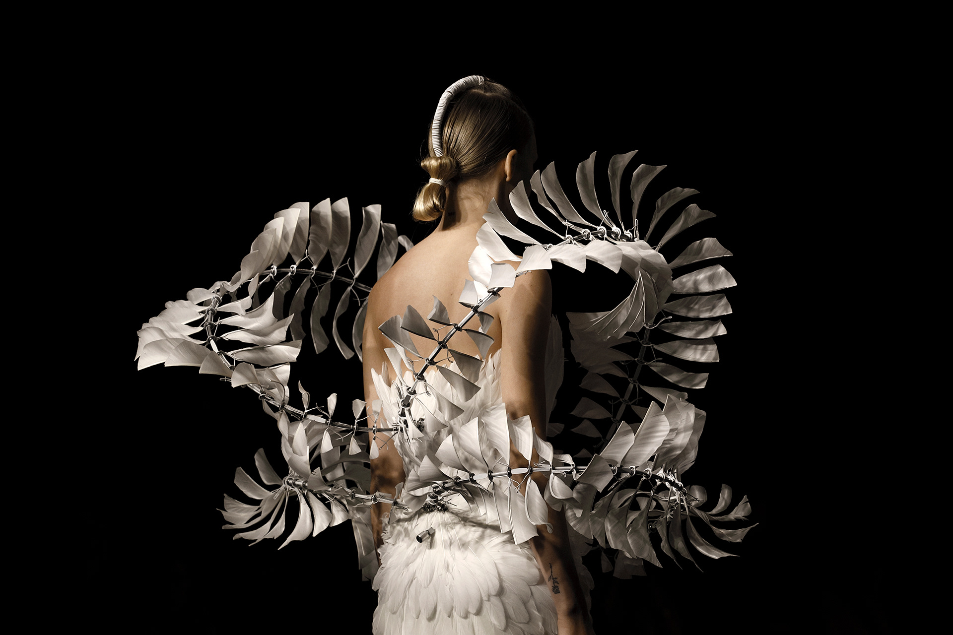 07 iris van herpen