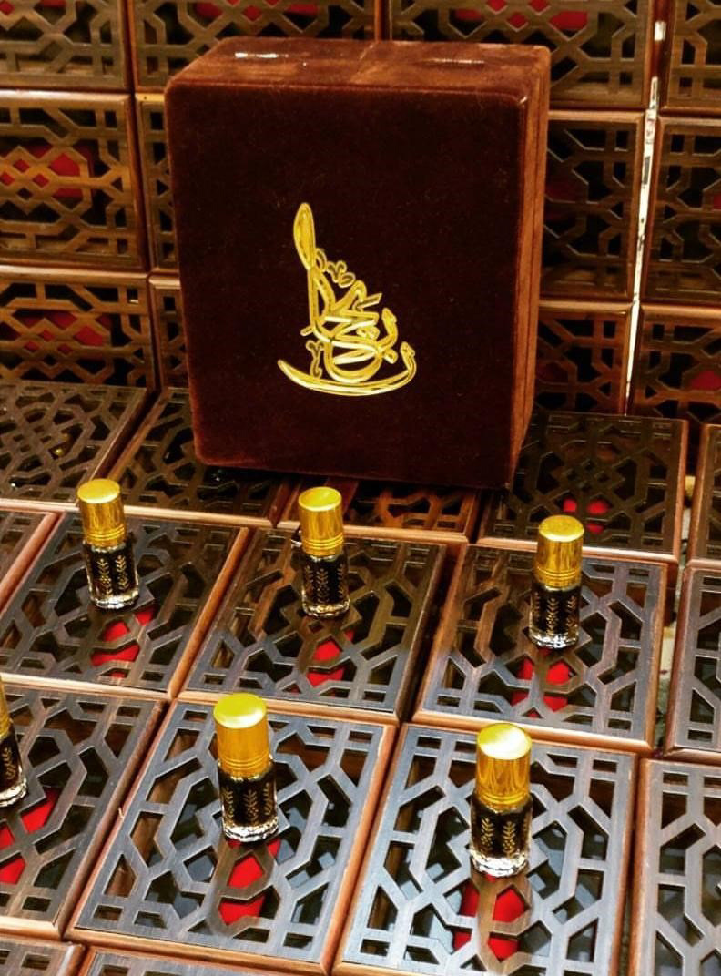 How To Apply Oud Oil?