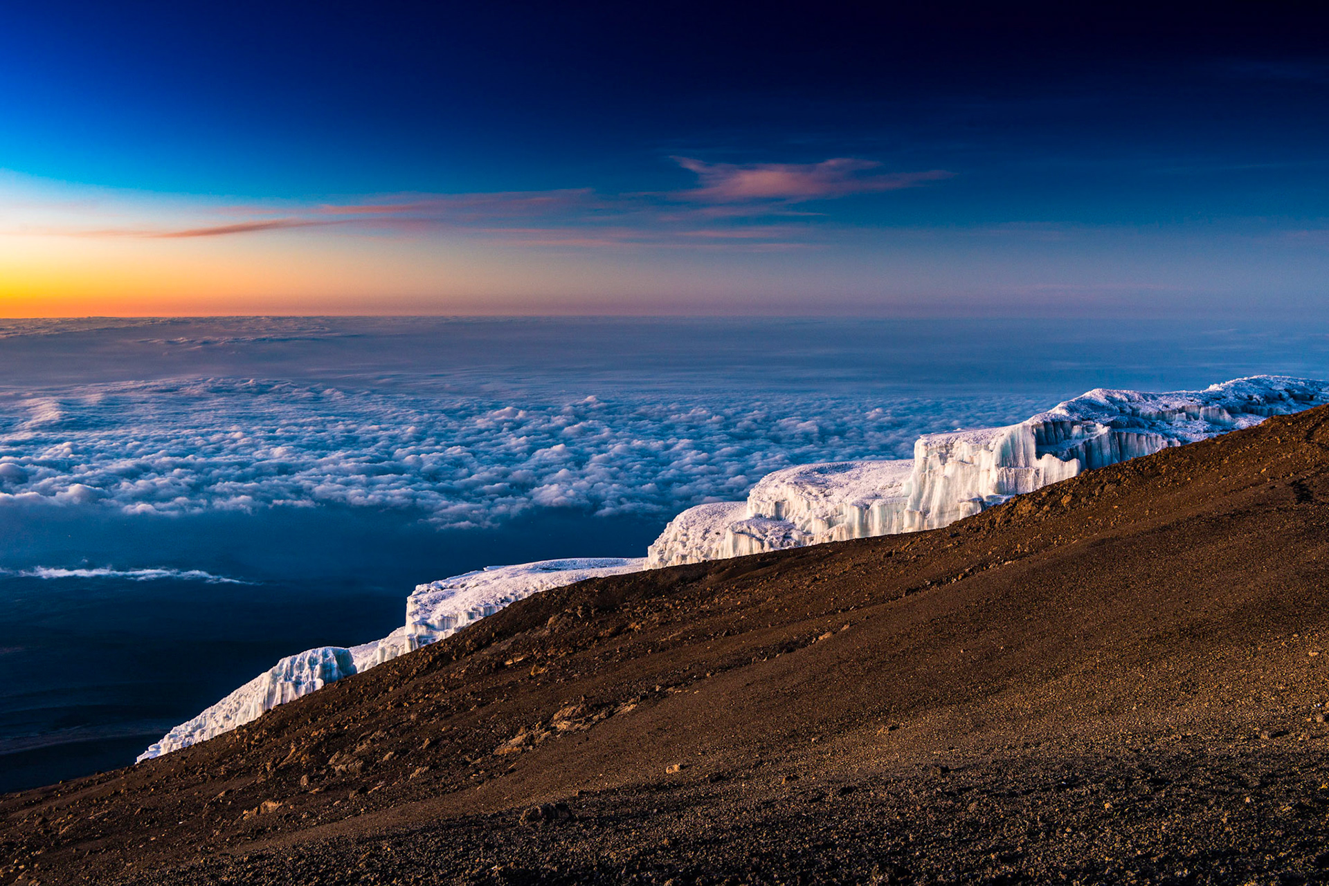 Klimanjaro 5895 m  ©pixelmaker.at