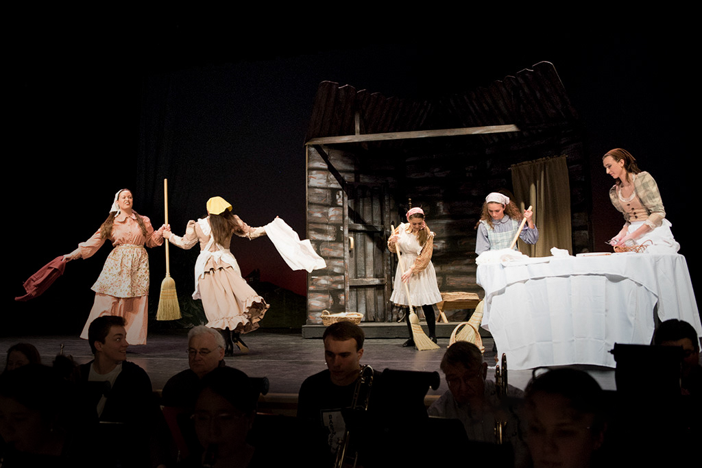 Interior of Tevya's House Production Photo