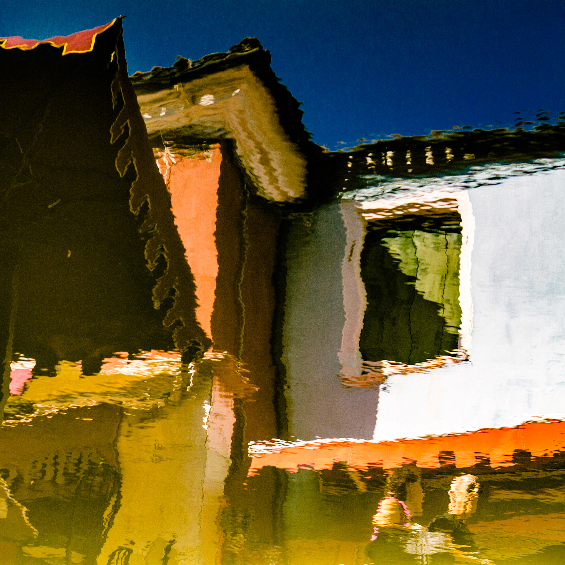CADEIRA LUZ SOMBRAS VOLUME E TOLDOS