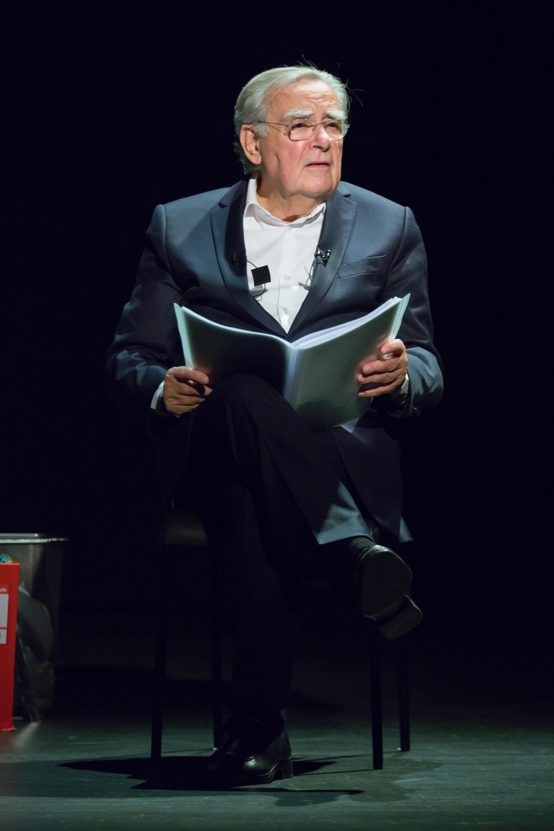 Bernard Pivot, Théâtre du Baladin, Savièse 21.12.2017 ©Sian Caline-Photographe. Contenus protégés. Toute utilisation non autorisée est passible de poursuites selon la LDA.