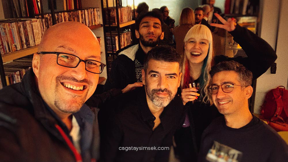 Netflix - Hot Skull - Premiere