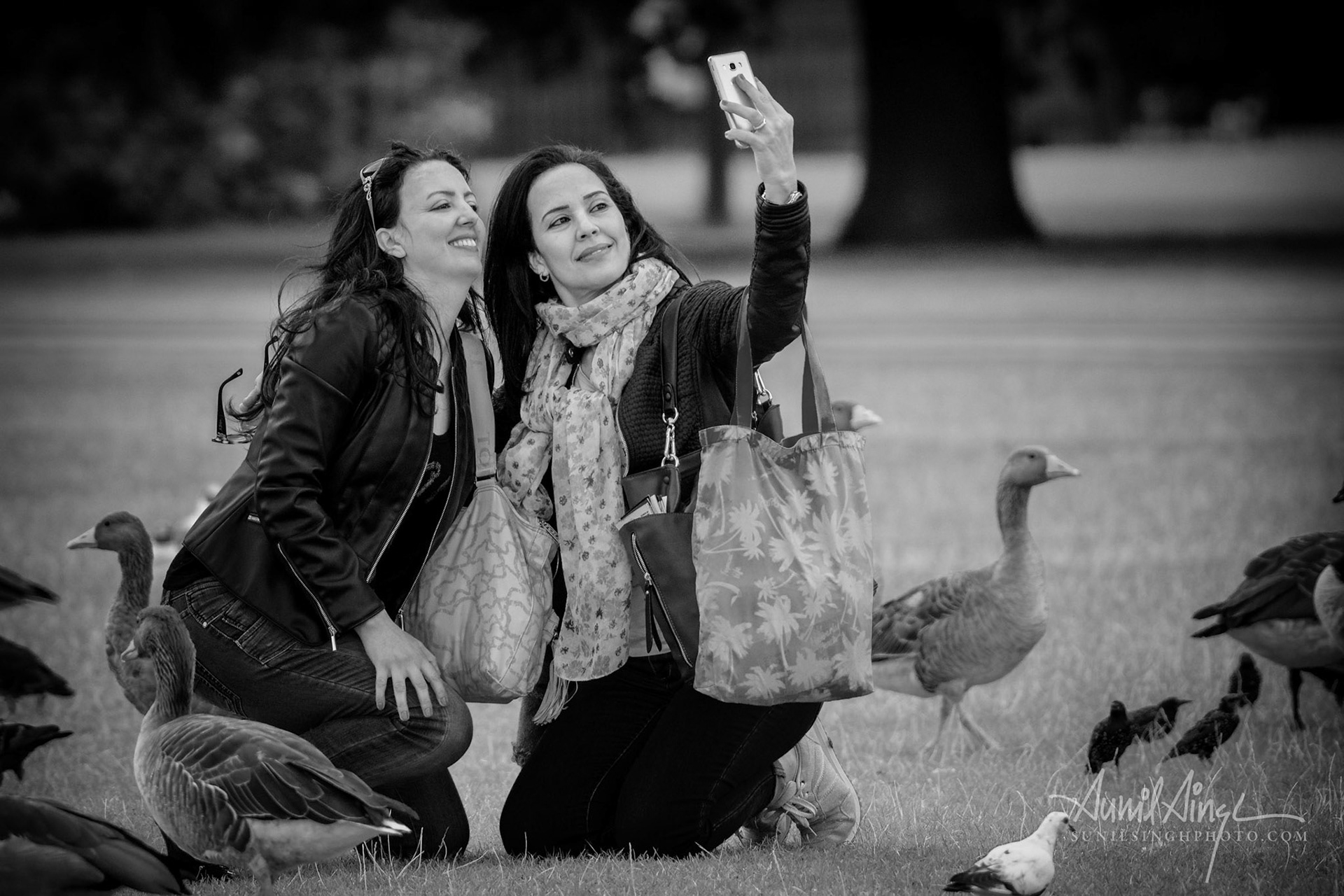 Selfie tourists, London, UK