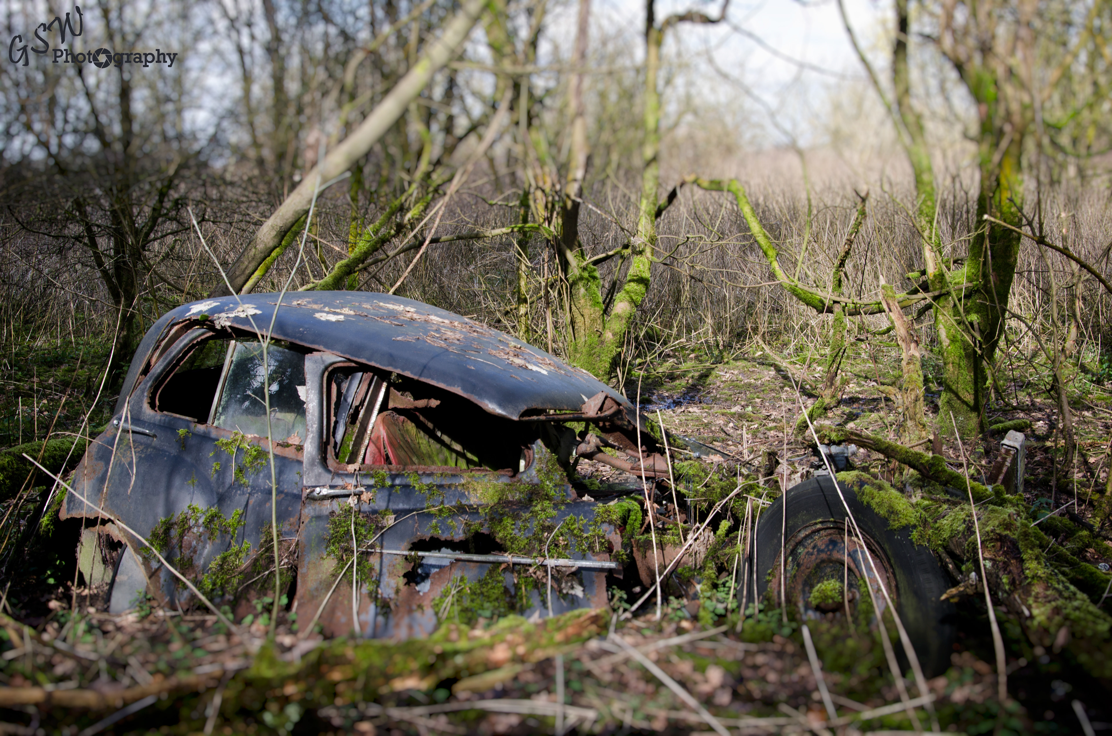 I told you I was Hill(man), Surrey