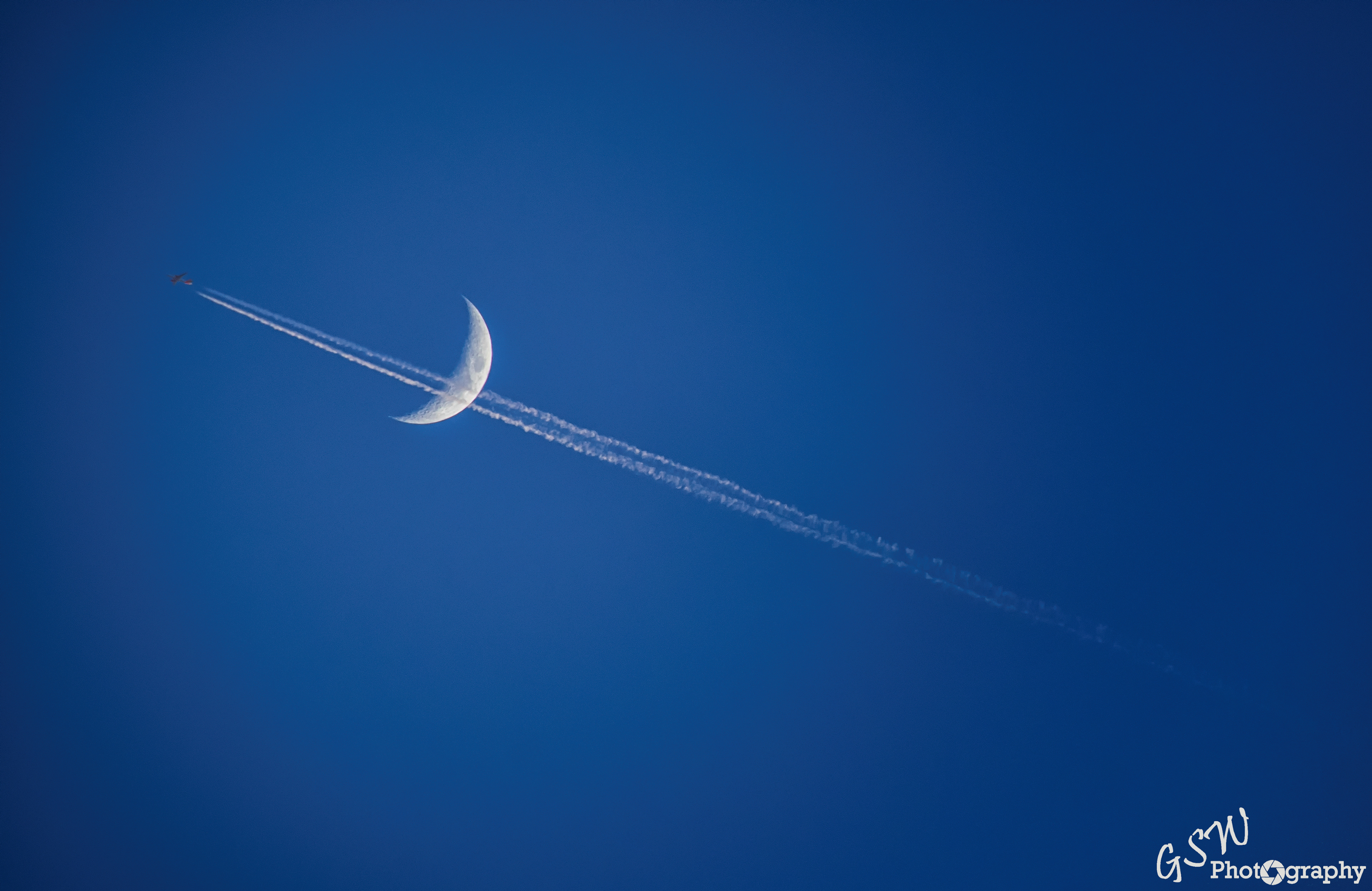 Fly me to the Moon, Sussex