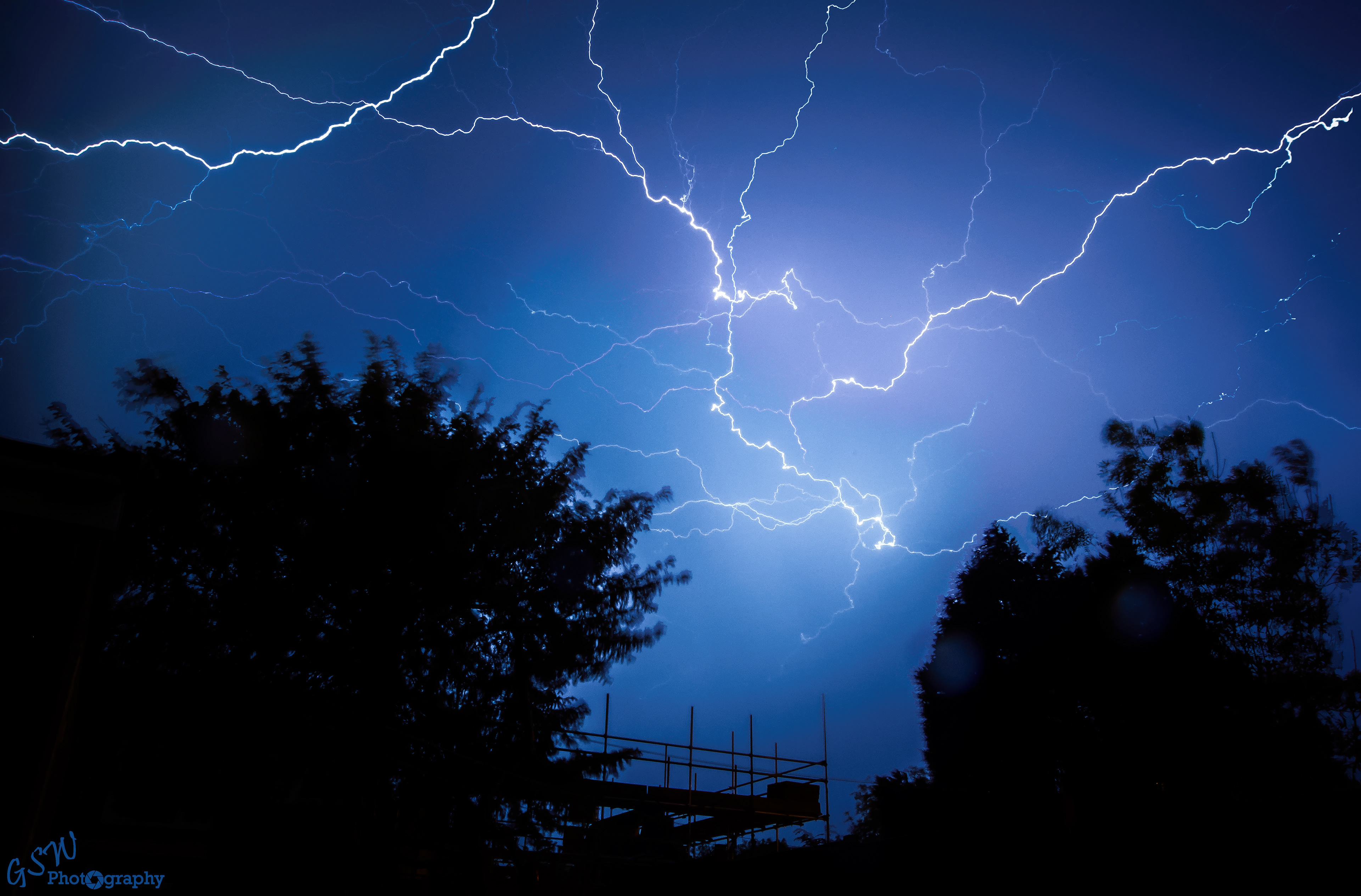 Alien Attack, Horsham