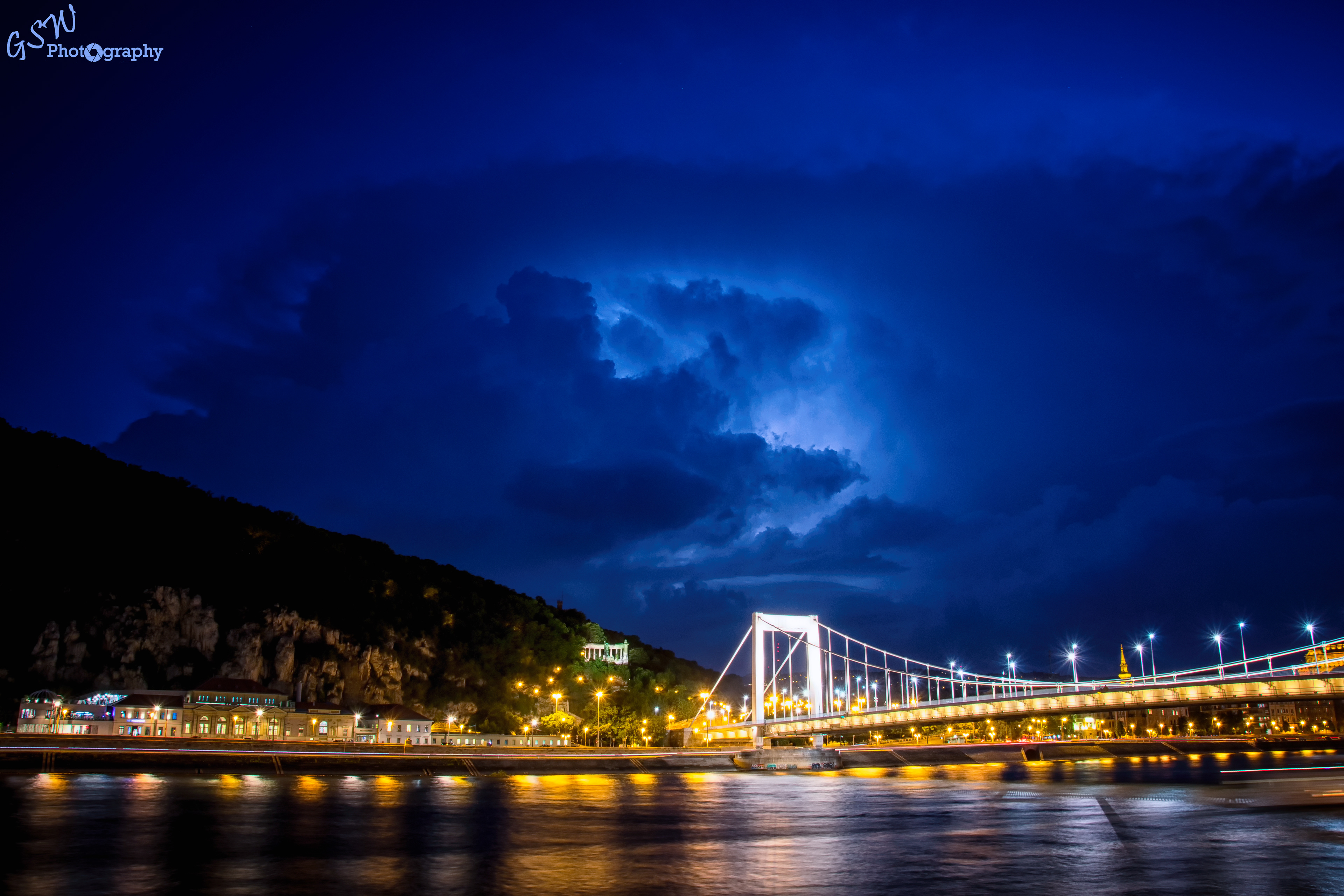 Light in the Sky, Budapest