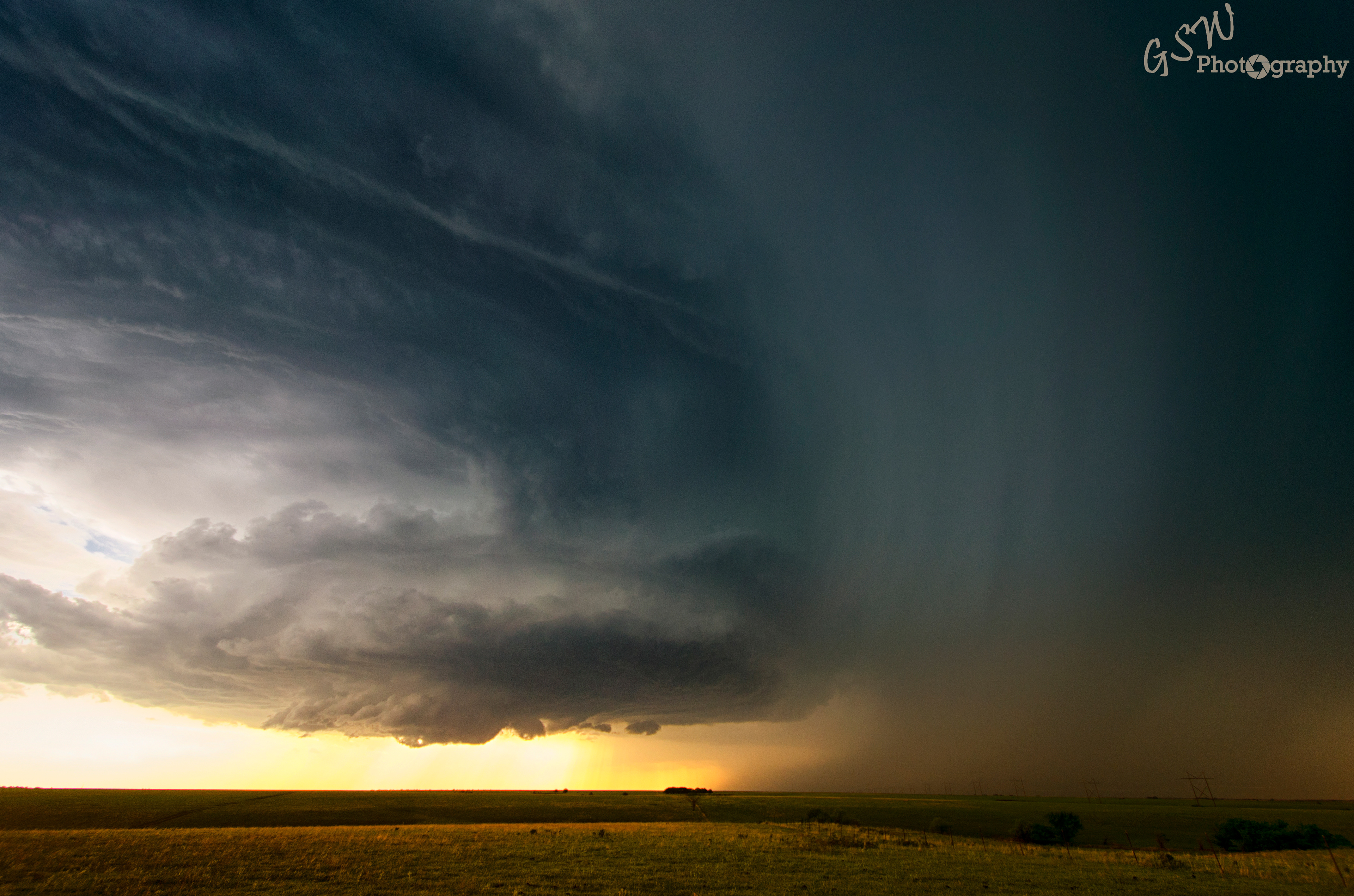 Rain's a-coming, Kansas