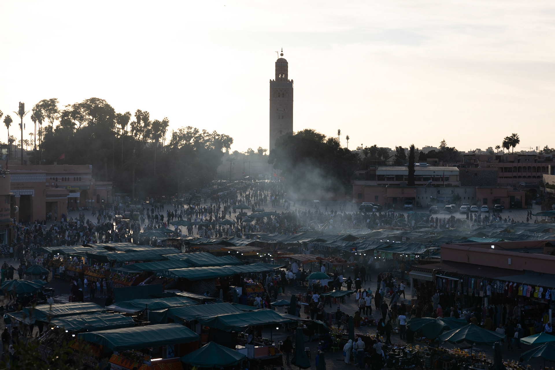 [2] 1/400, F8, ISO 200, 70mm