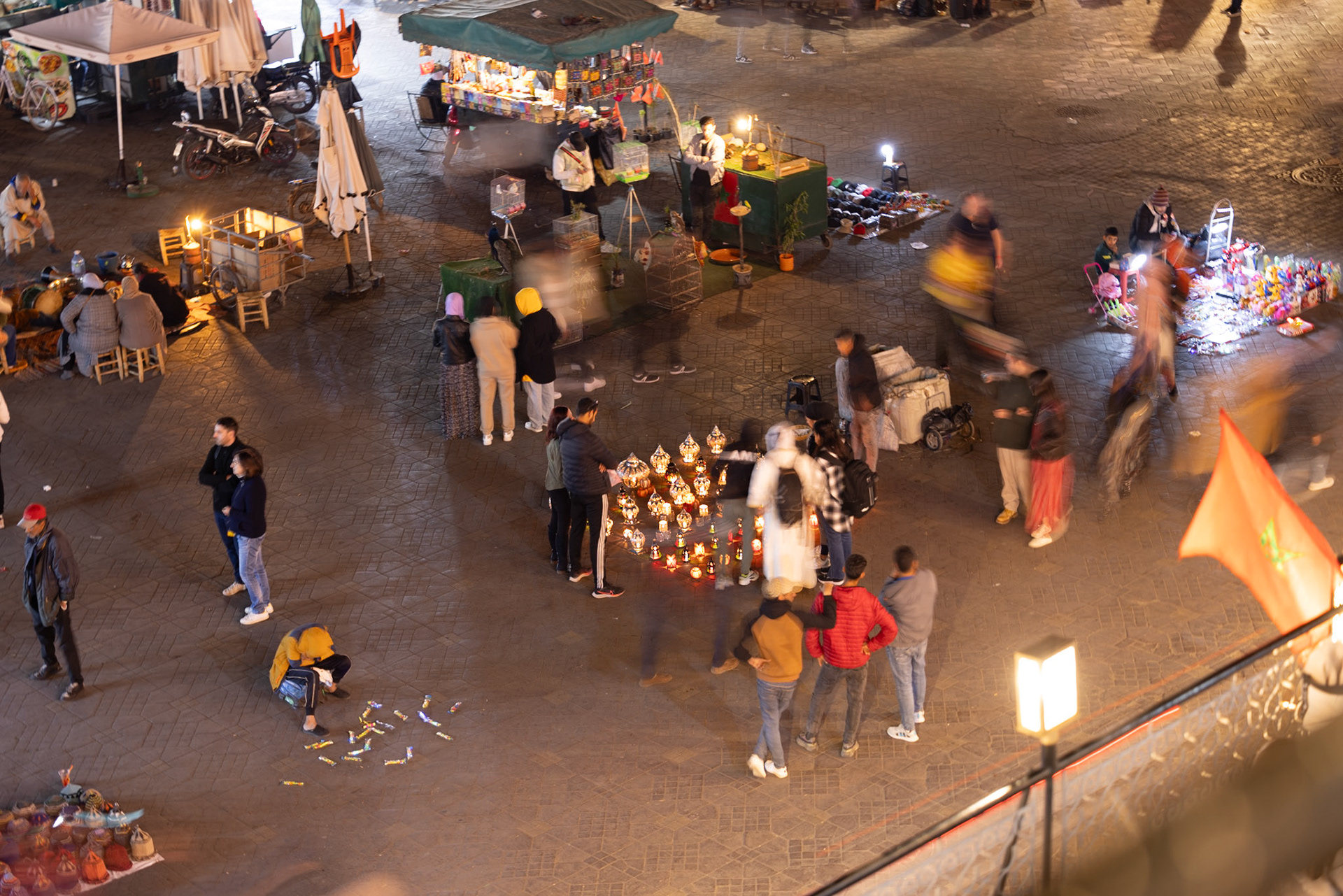 [5] 1.3s, F2.8, ISO 100, 70mm