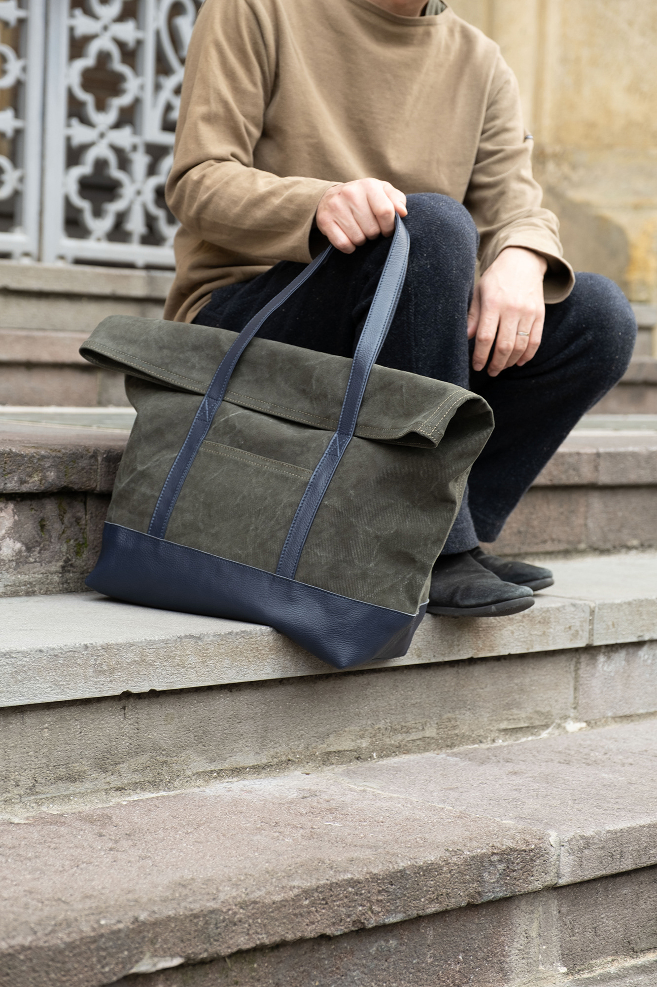 〈 que 〉collaboration model