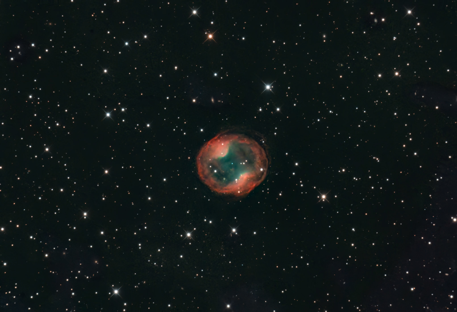 PK 164+31.1 / Headphones Nebula