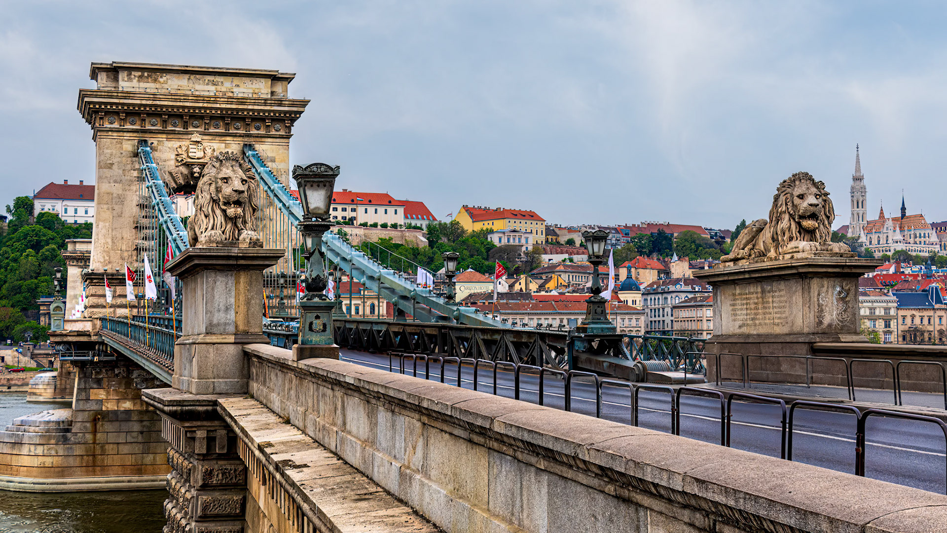 Széchenyi Chain Bridge with the stone lions