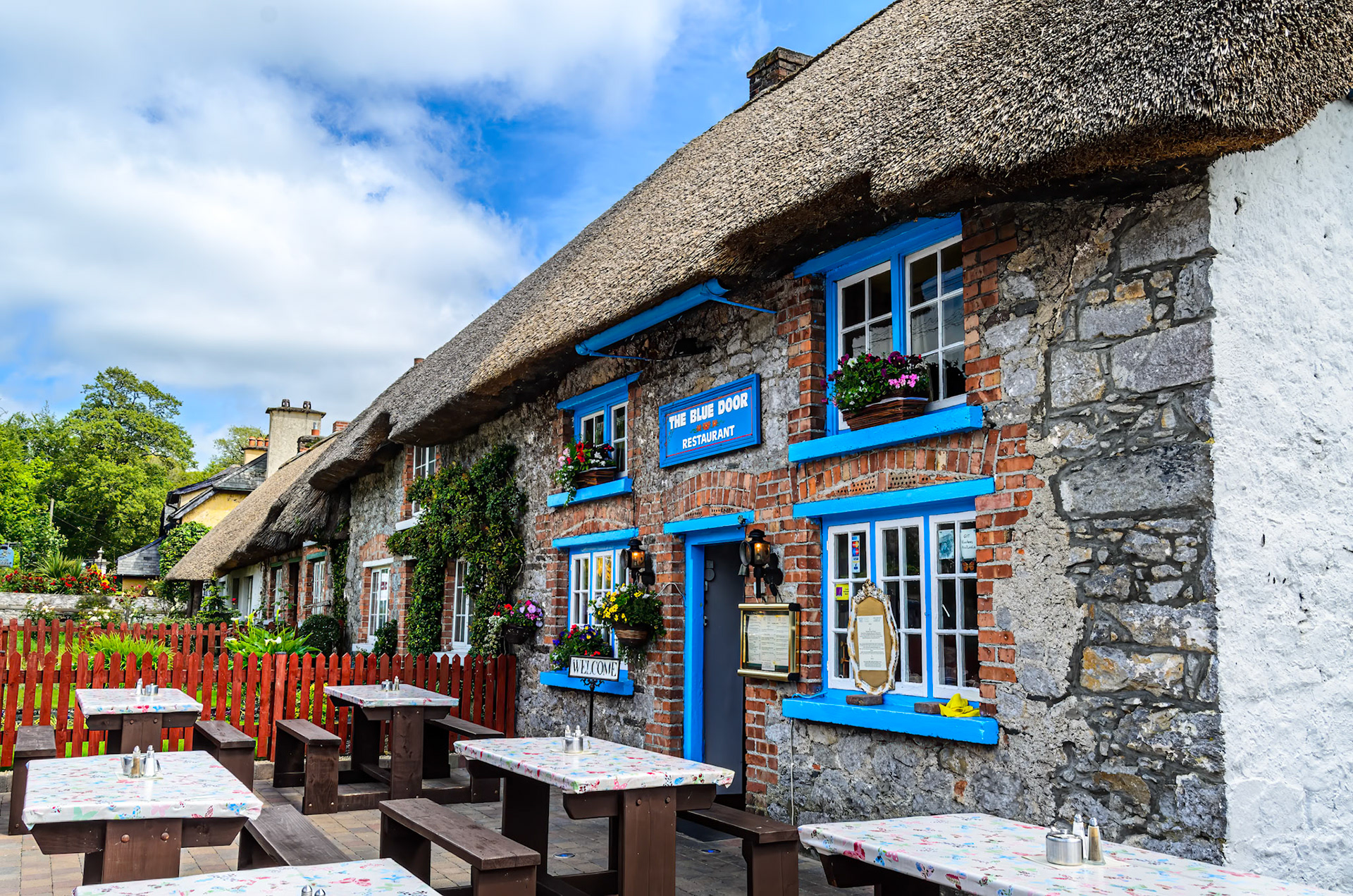 Thatched cottages in Adare
