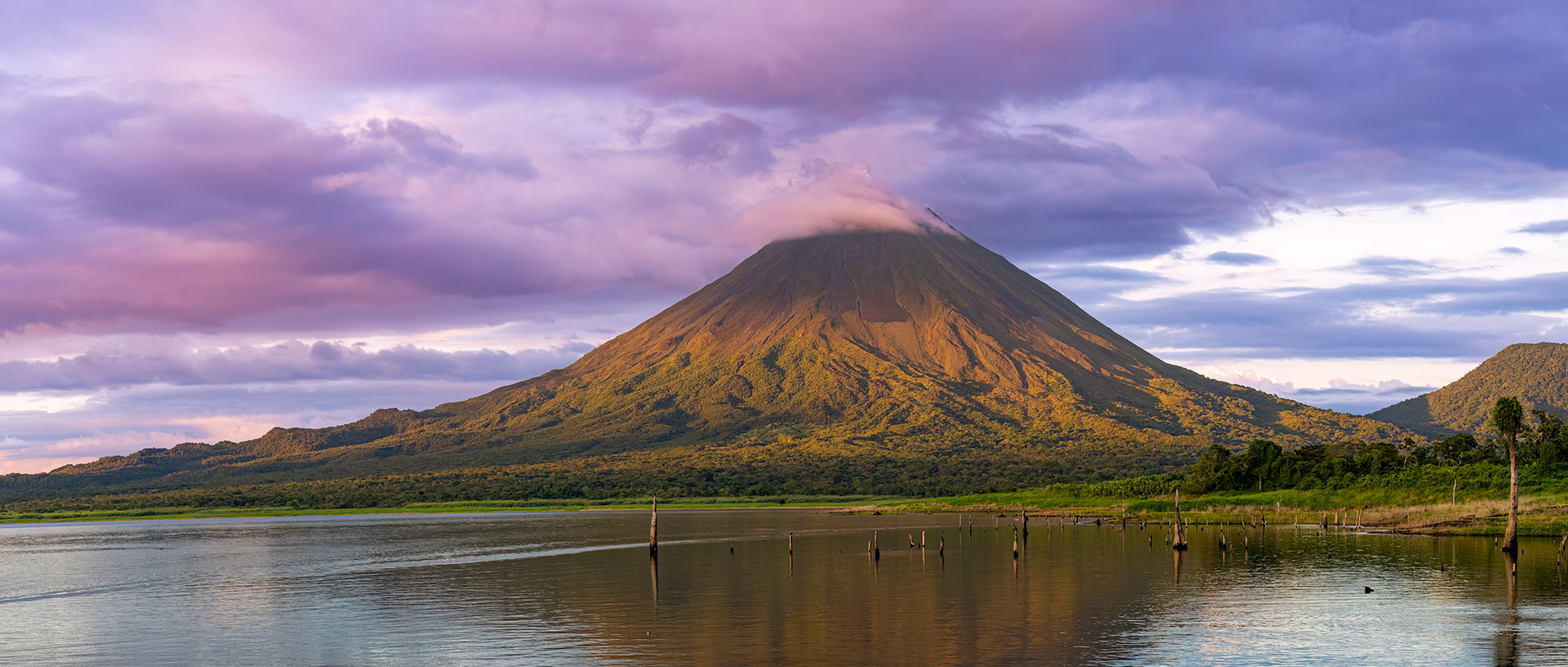 Arenal  Volcano Sunset