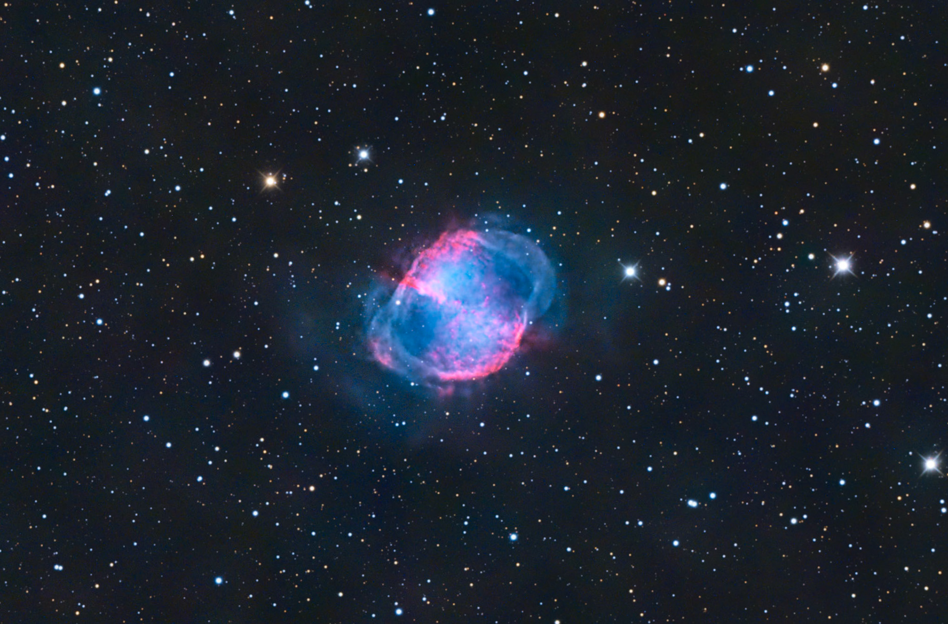 M27 / Dumbbell Nebula