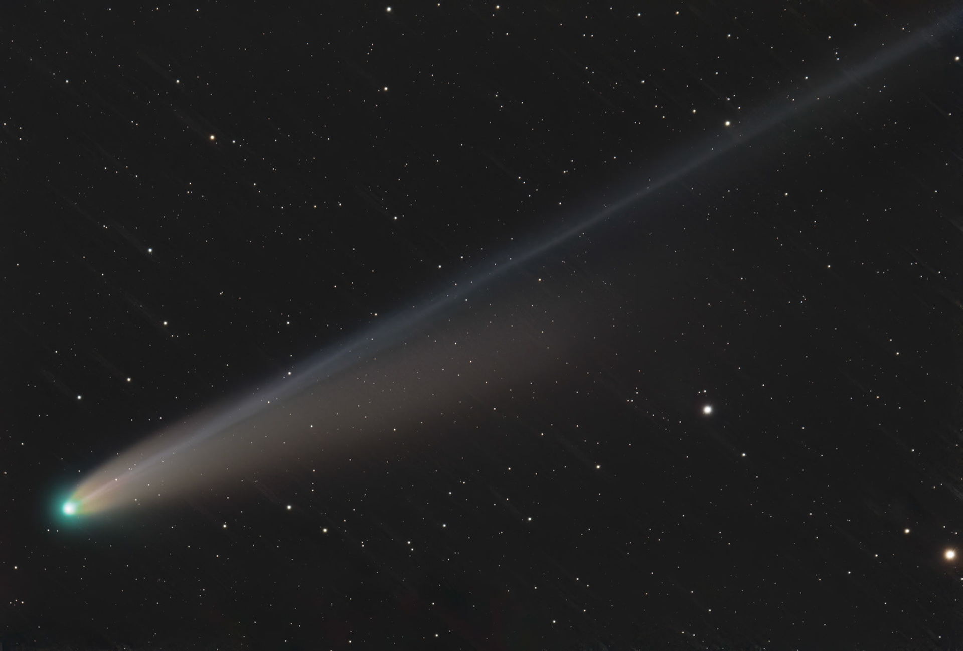 Comet C/2025 A6 Lemmon