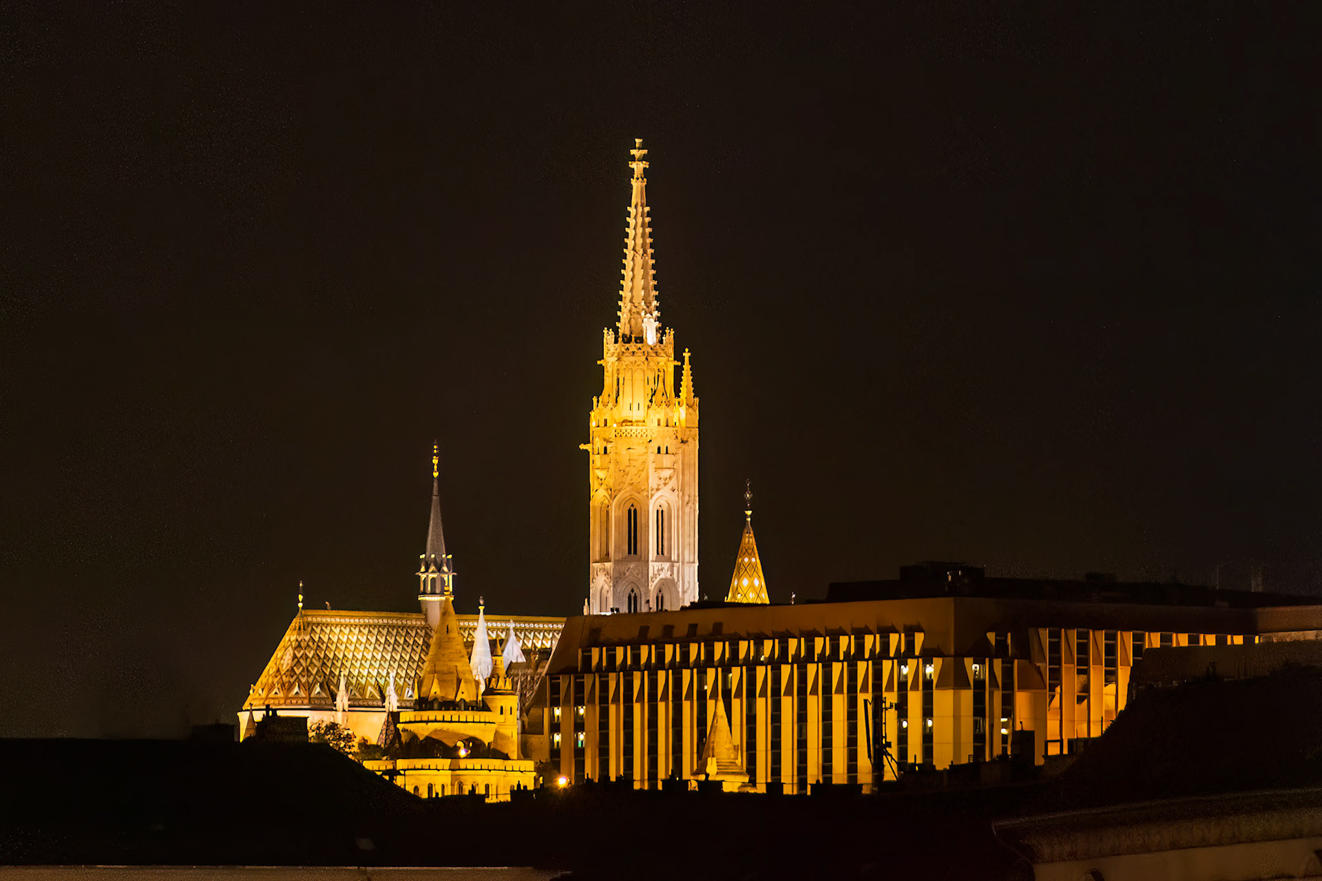 Matthias Church illuminated