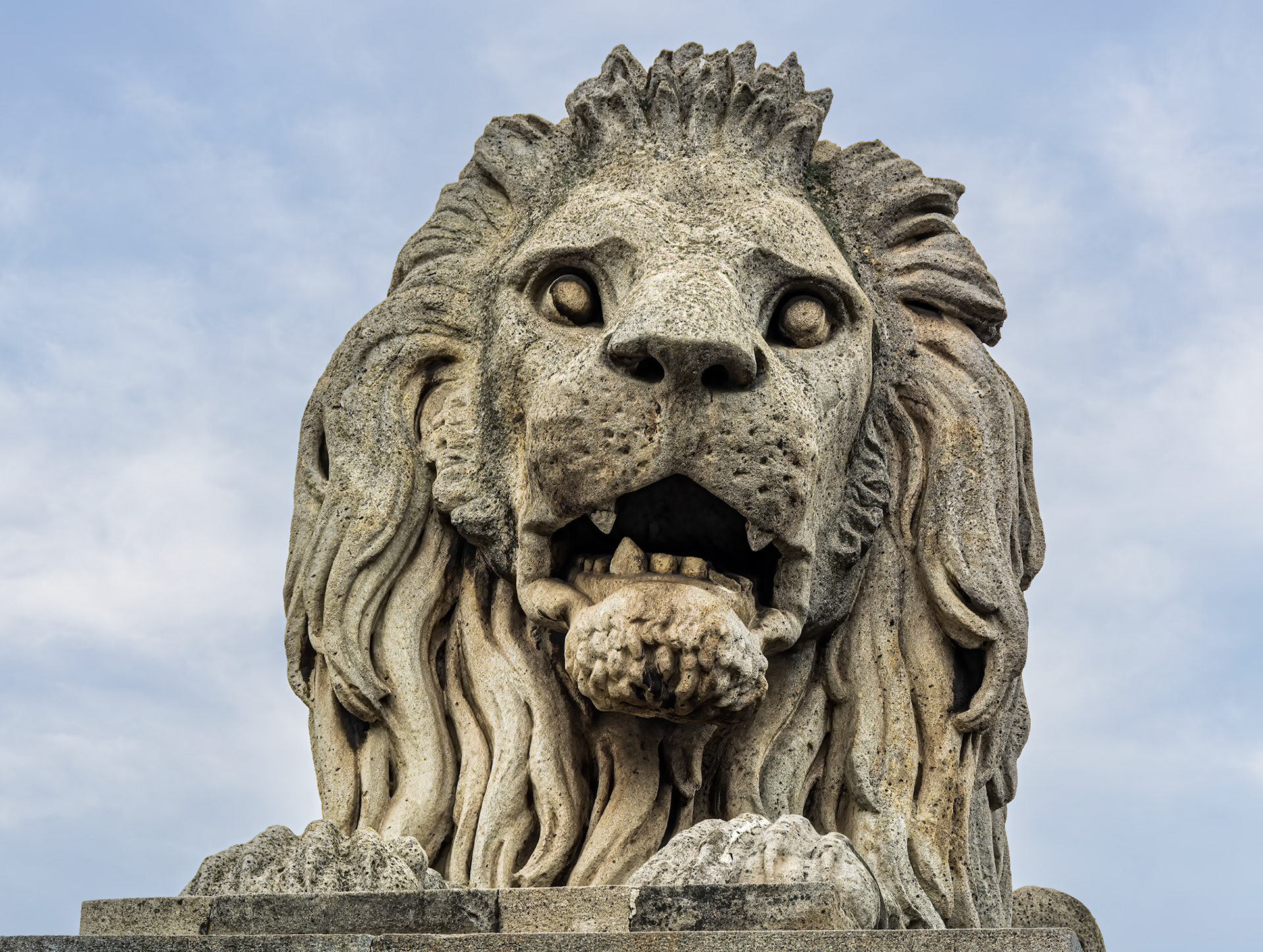 Stone Lion at the Chain Bridge