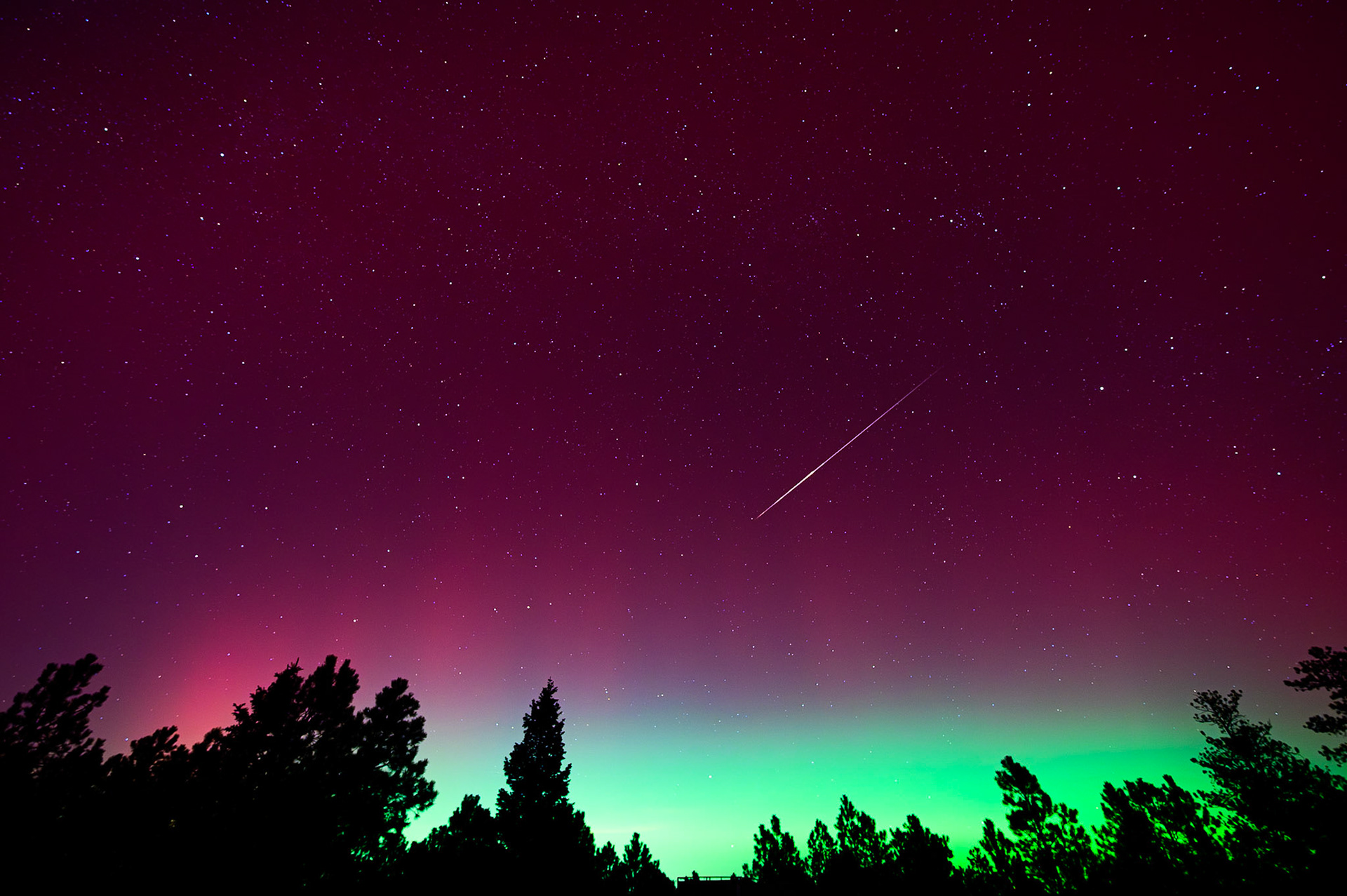 Aurora with Meteor
