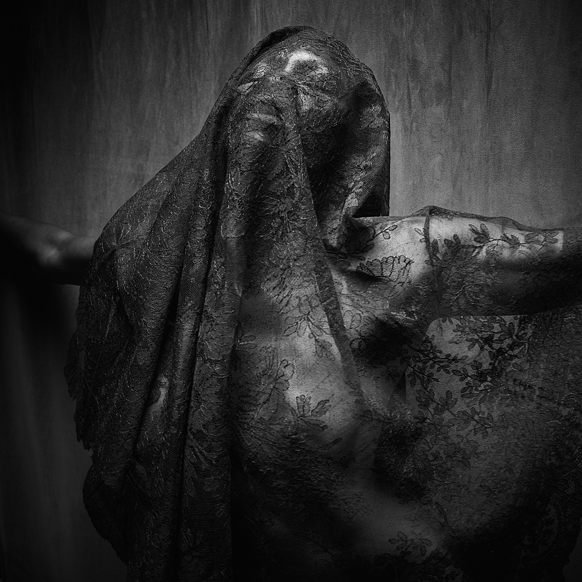 Model: Titania Kumeh; Photography: Haemy Chung