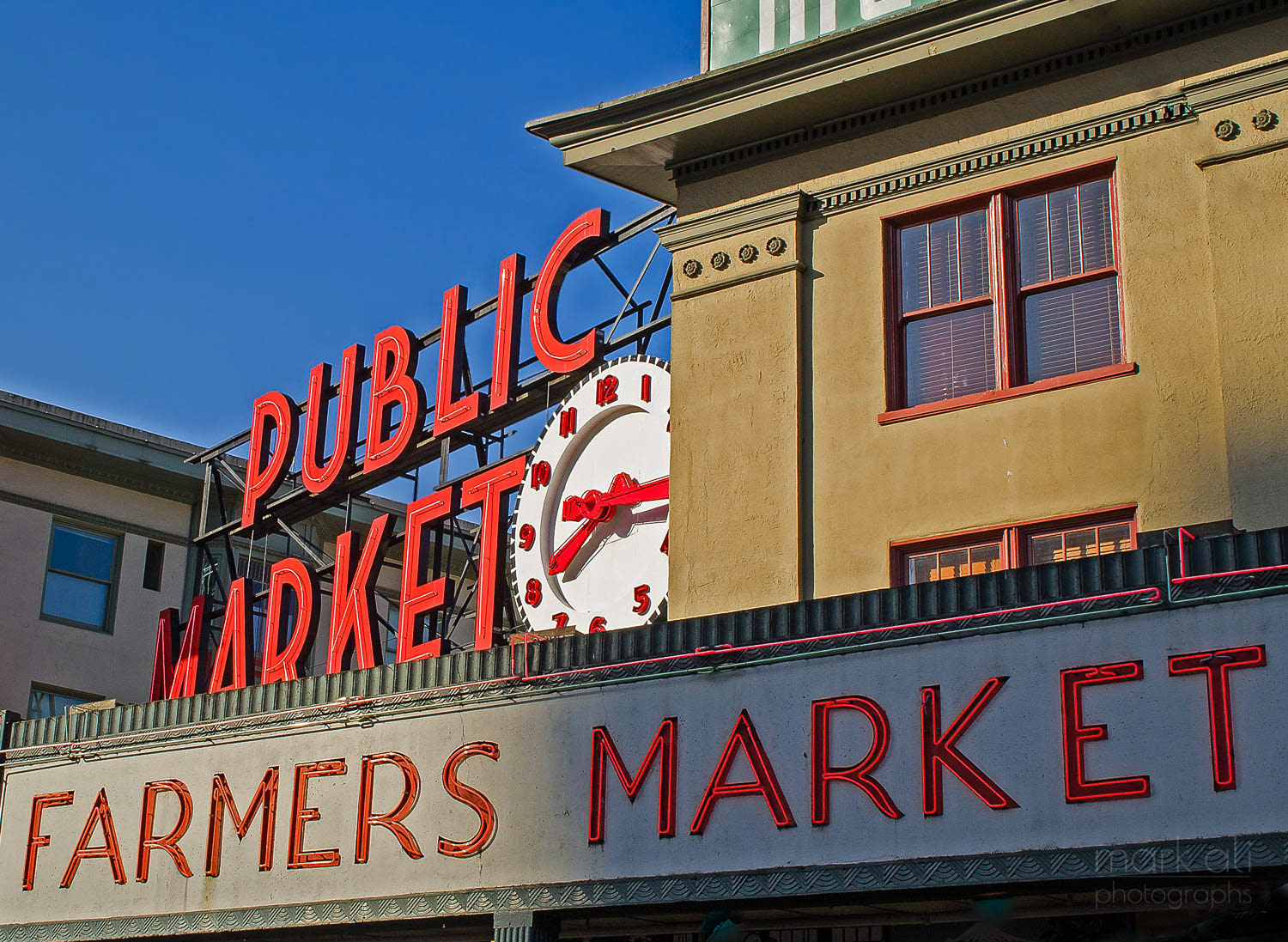 The sign at Pike Place Market in Seattle