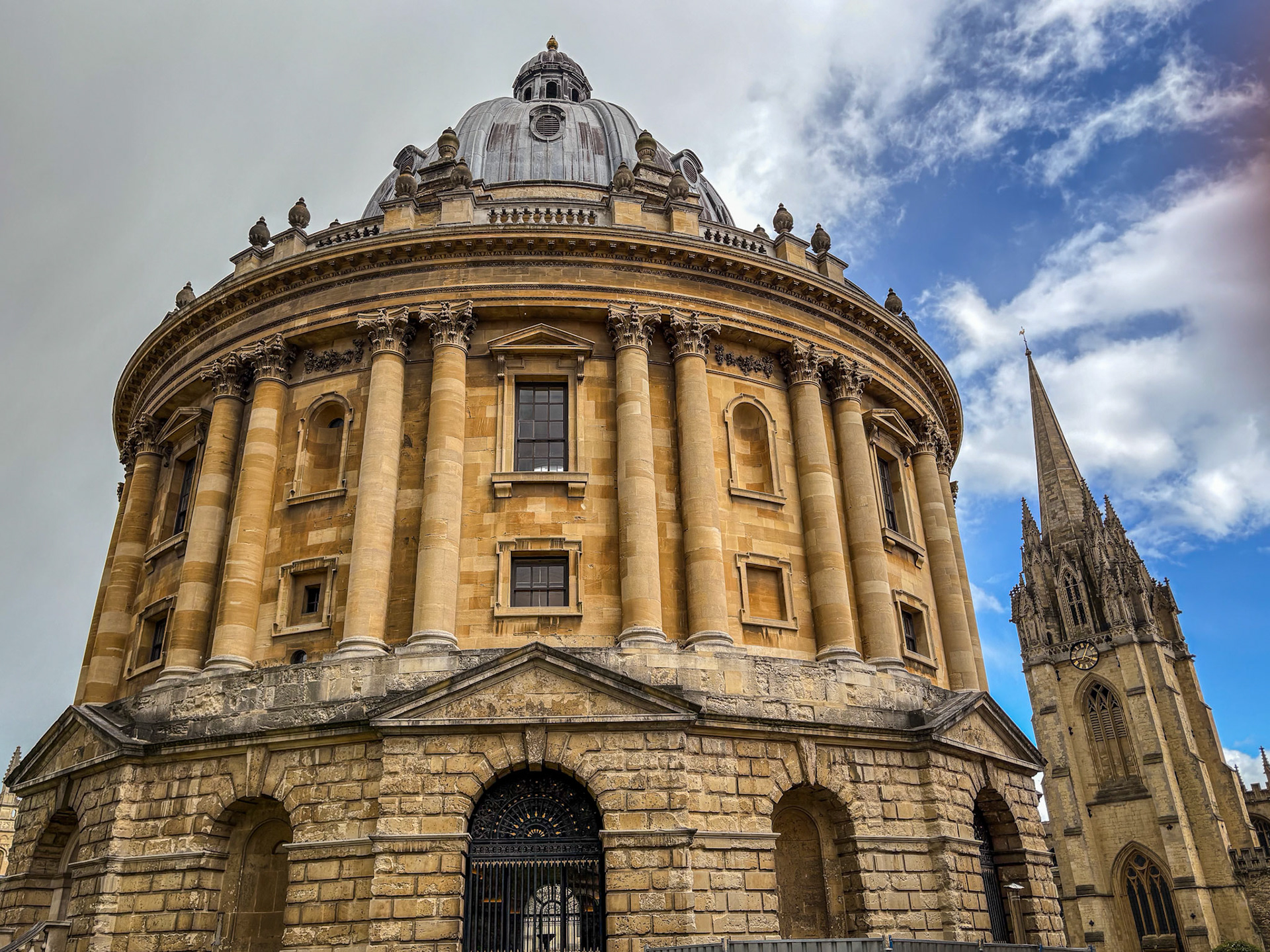 Radcliffe Camera, the famous structure at the heart of Oxford University.