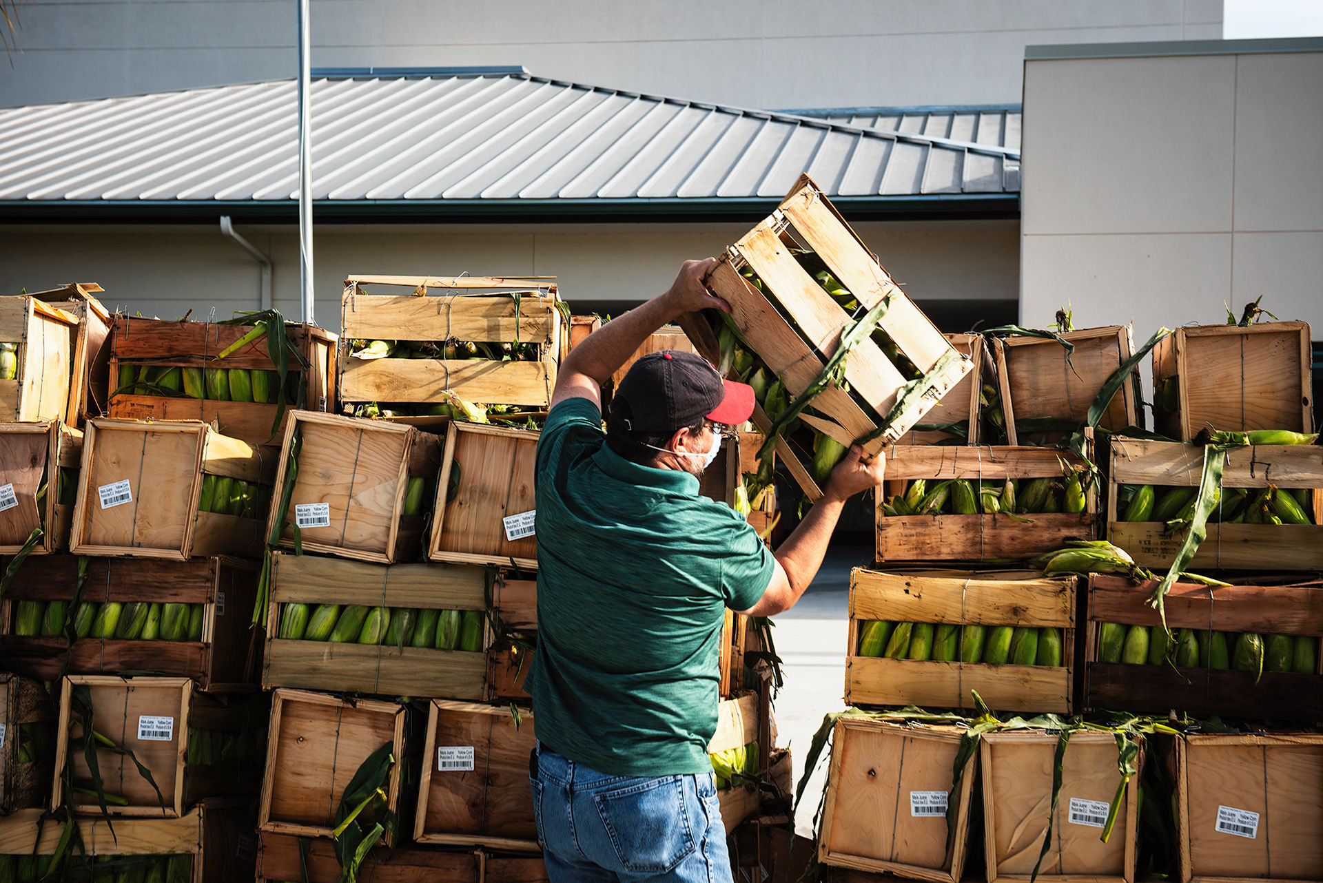 US Sugar donates corn to local charities as restaurant demand drops