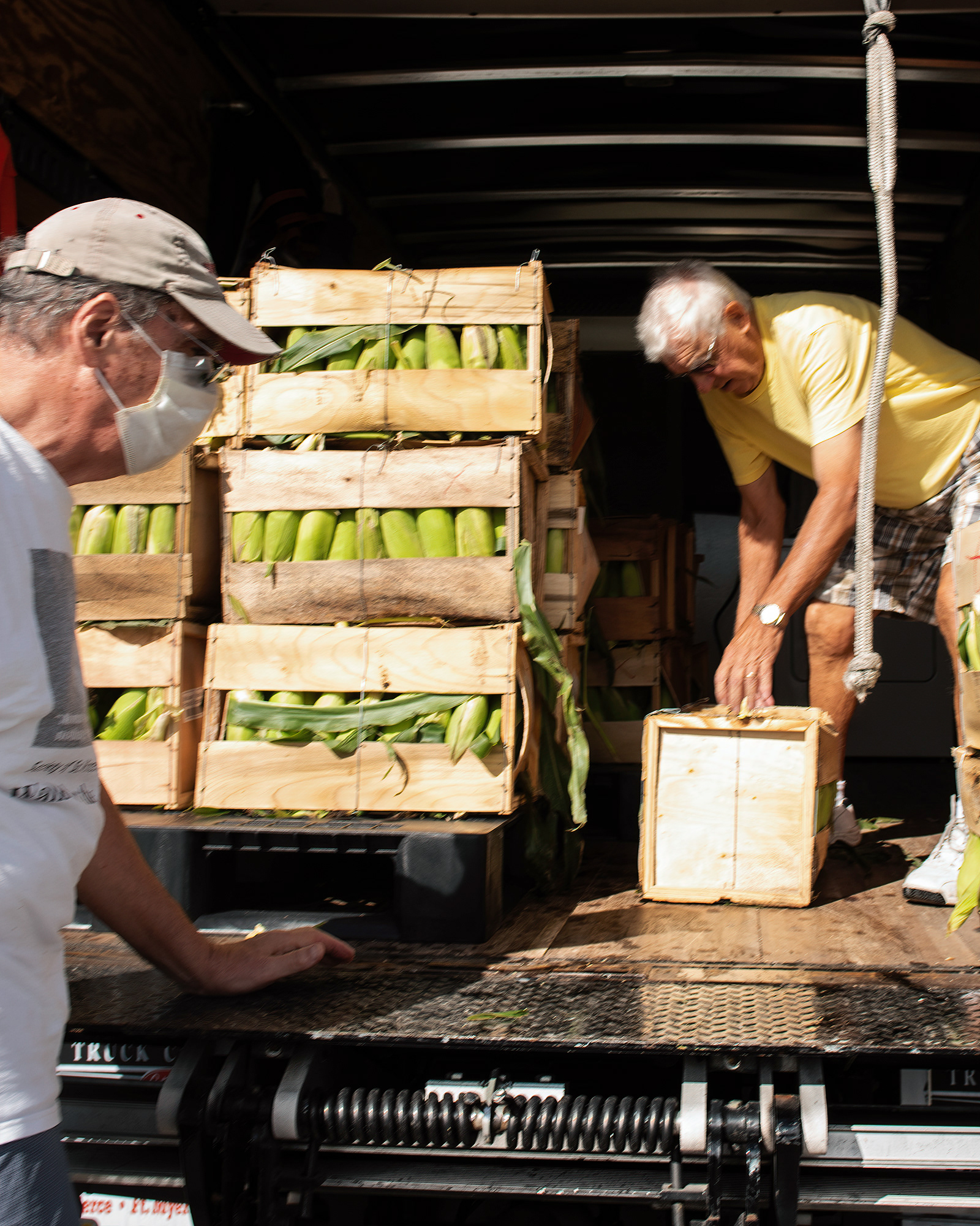 US Sugar donates corn to local charities as restaurant demand drops