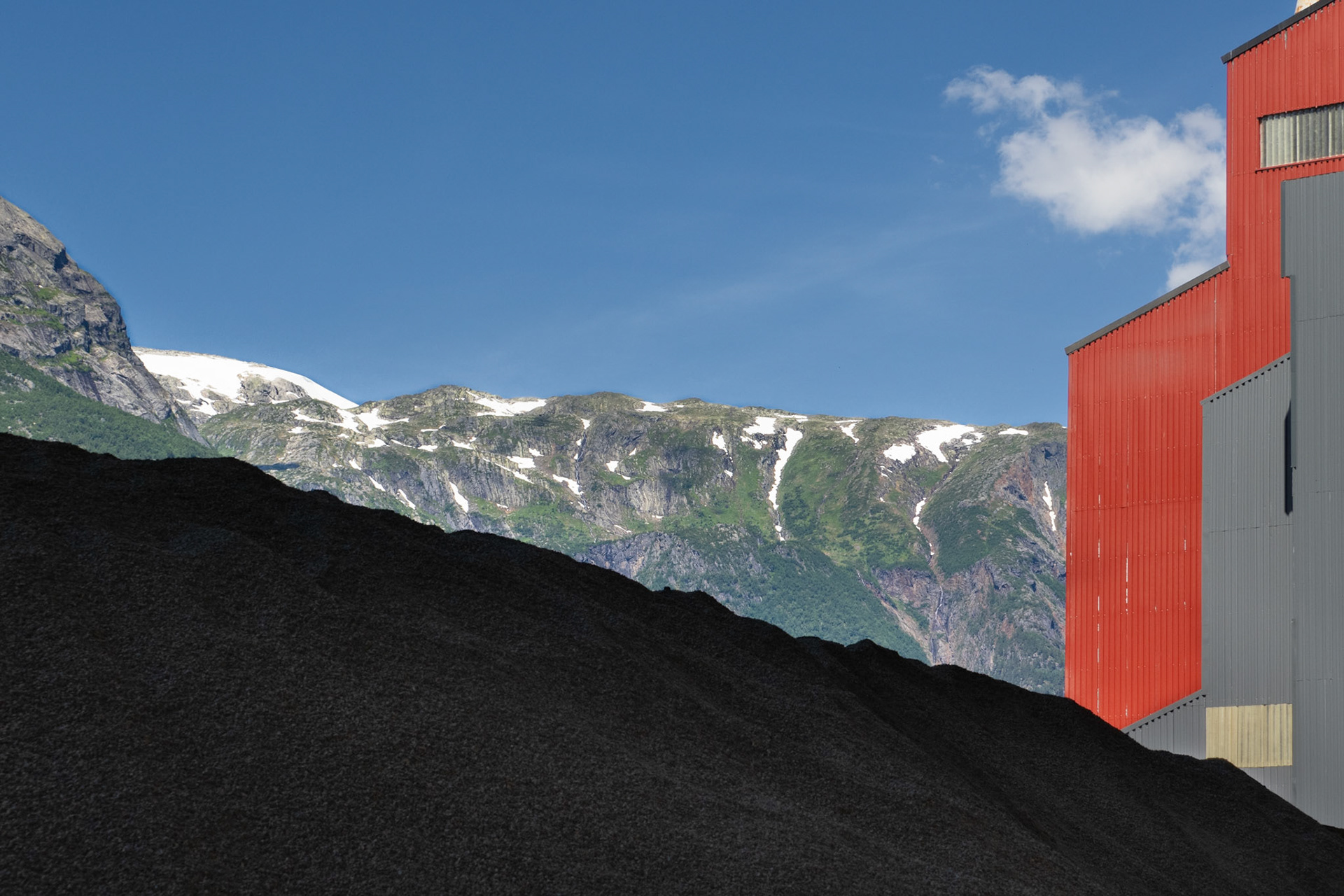Odda. Mountains, Factory and Slag Heap