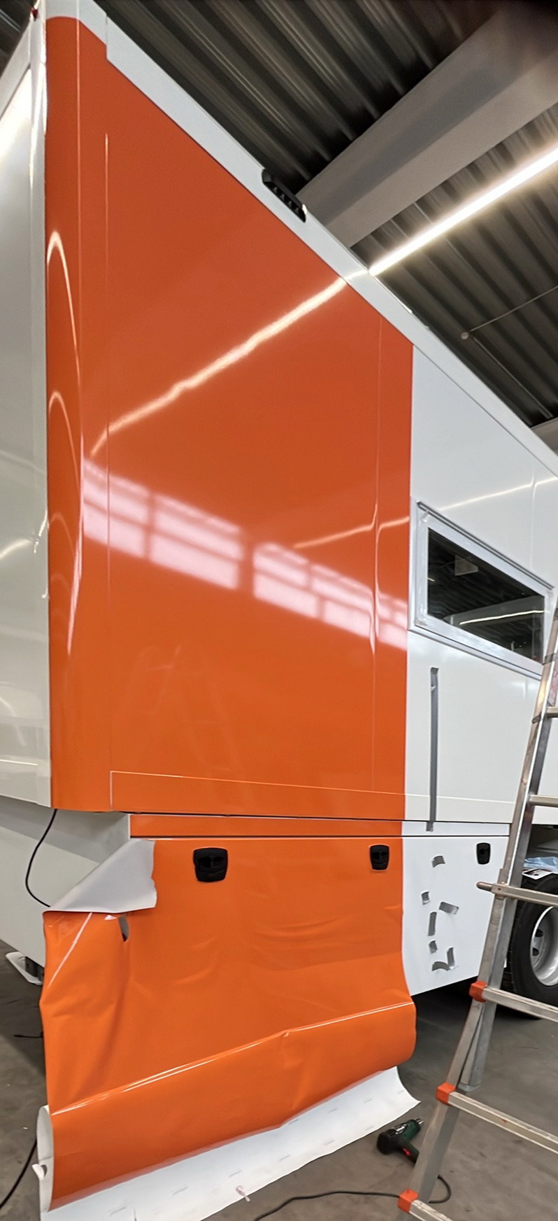 Start van de werken te Bellegem - Eerste deel van de wrapping